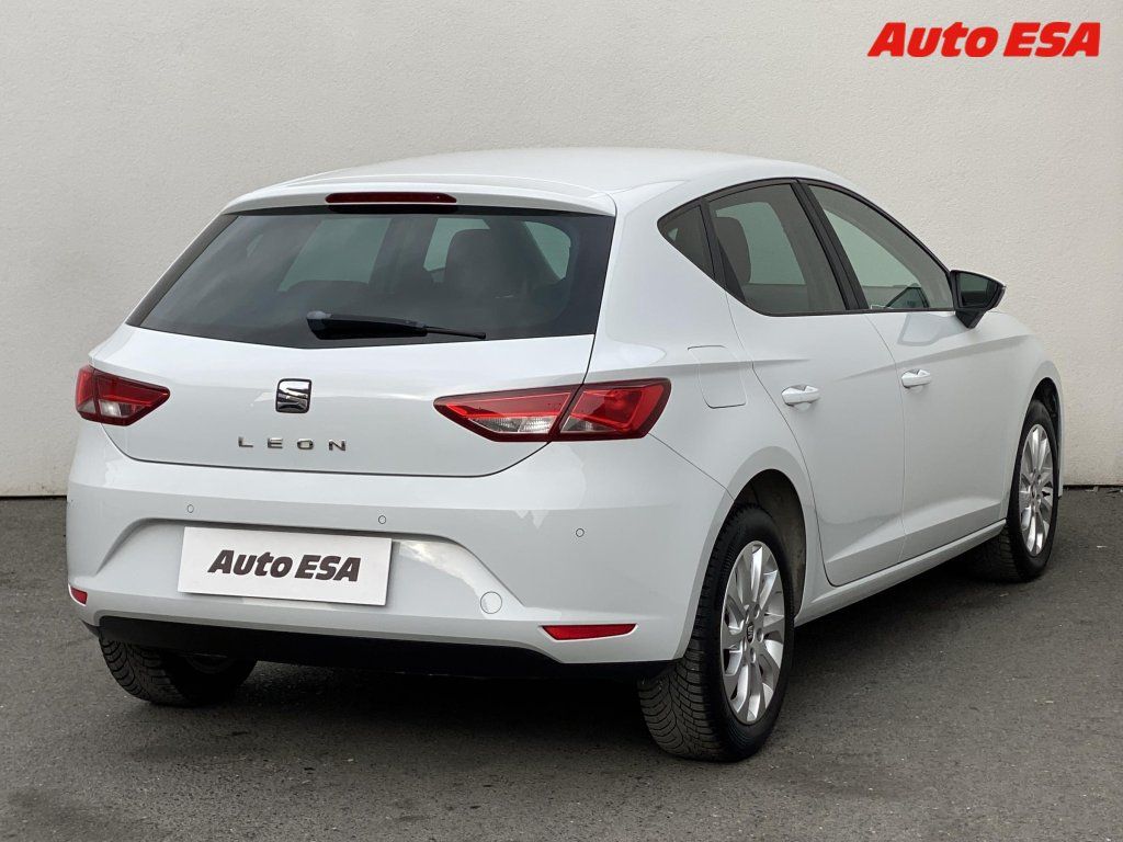 Seat Leon, 2.0 TDi,Style,navi,+ALU - fotka 4