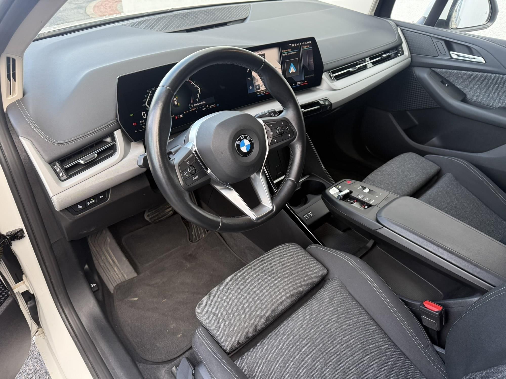 BMW Řada 2, 218i Active Tourer - fotka 5