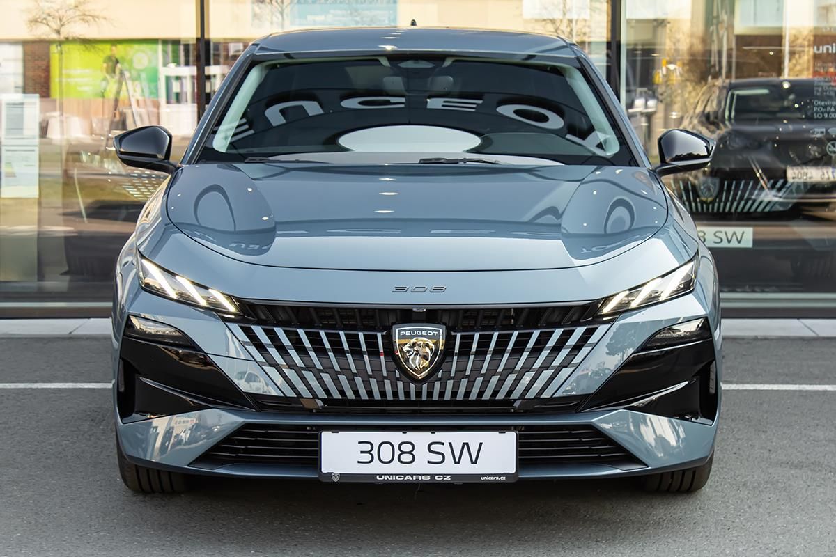 Peugeot 308, 1,2 SW STYLE Hybrid 145 e-DCS6 - fotka 2