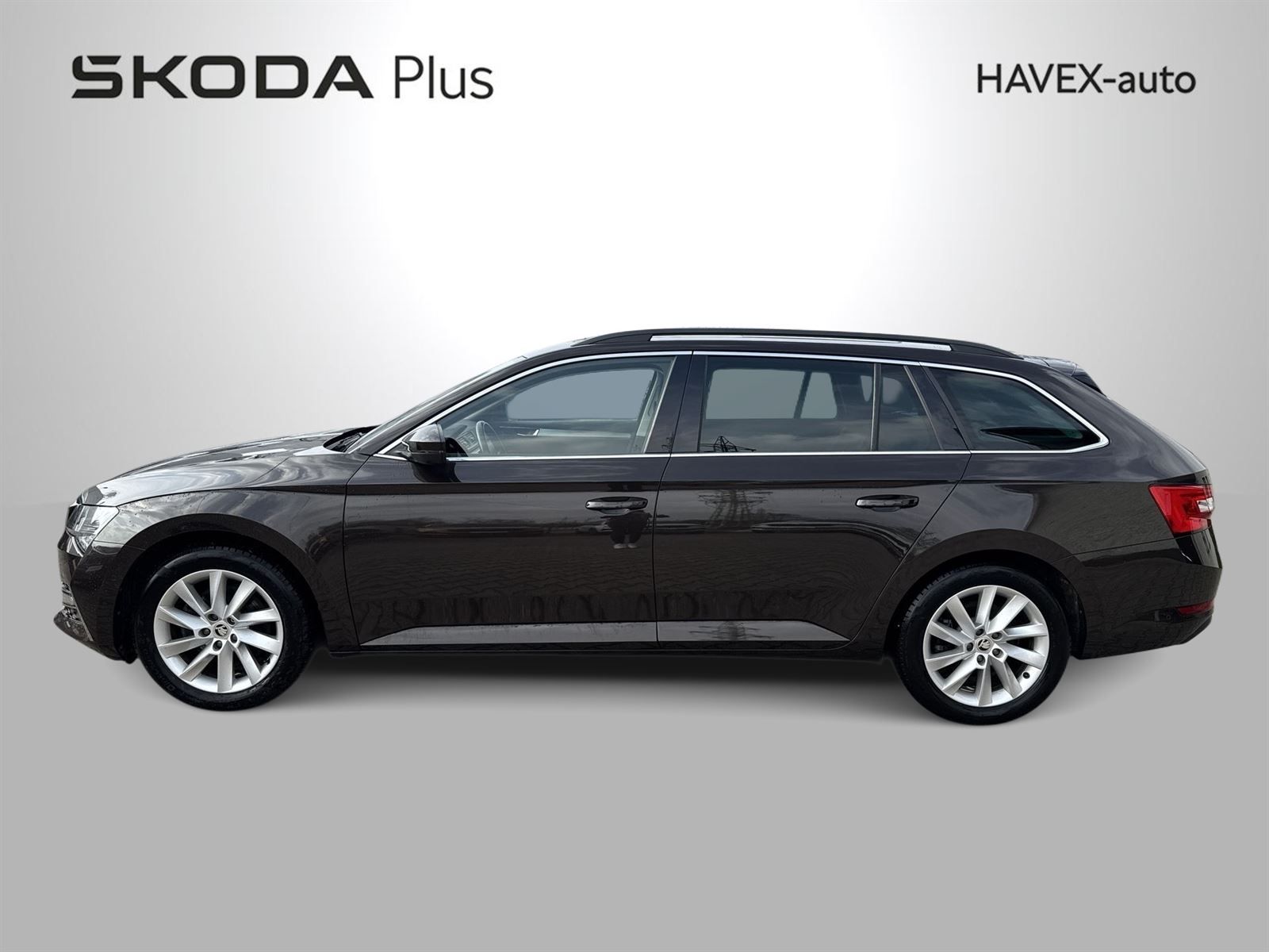 Škoda Superb, Combi 1.4 TSI iV DSG Ambition - fotka 3