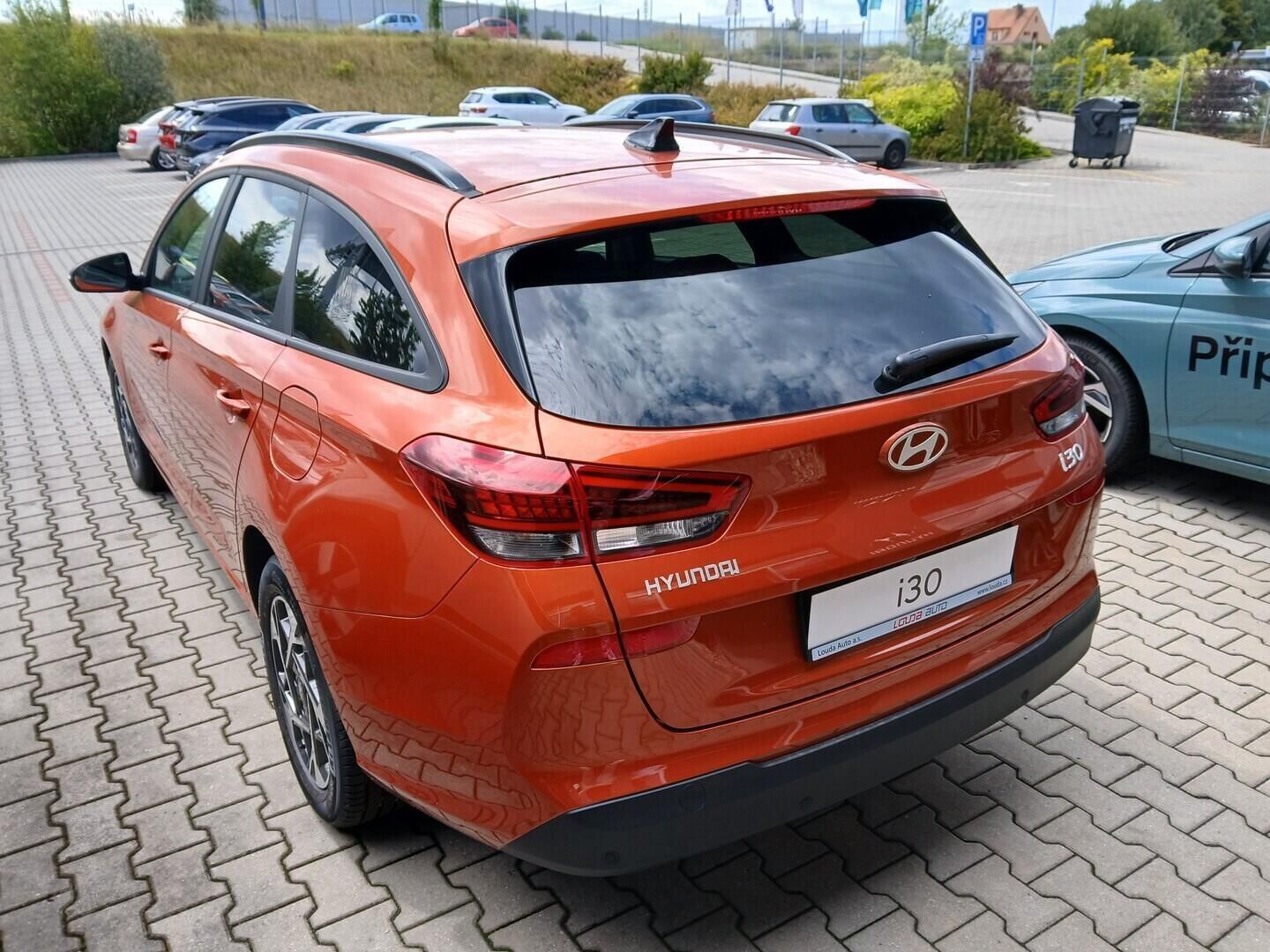Hyundai i30, 26 WG 1,6 T-GDI DCT GO CZECH 1 - fotka 6