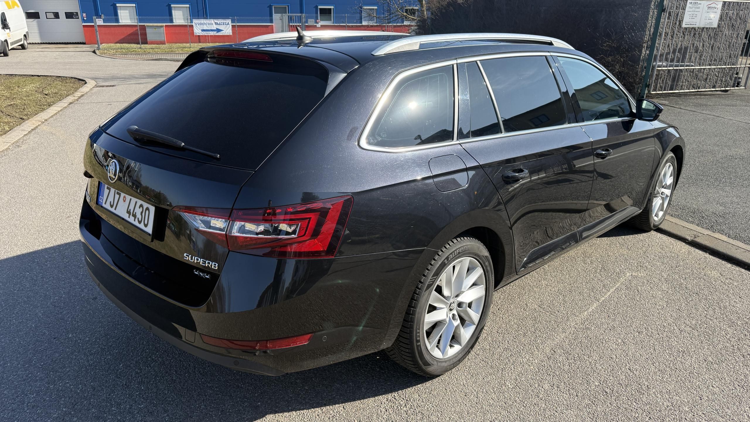 Škoda Superb, 2.0TDI 110KW MANUAL 4X4 - fotka 6