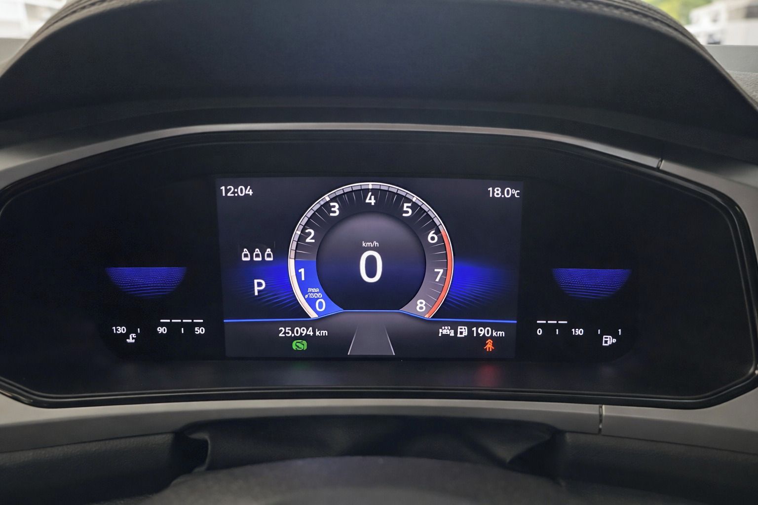 Volkswagen T-Roc, 1,5 TSI LIFE 110KW odpočet DPH - fotka 4
