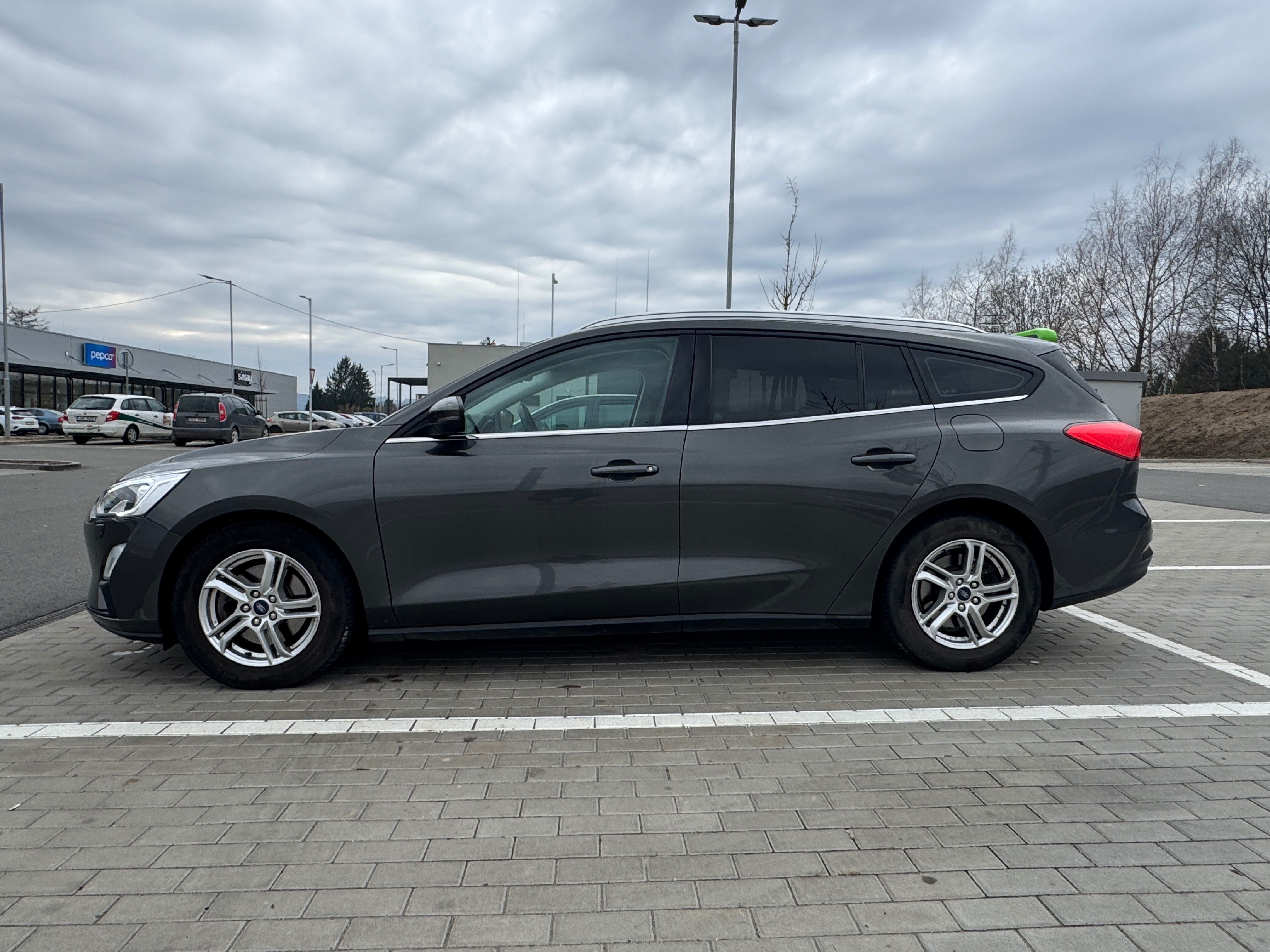 Ford Focus, Ford Focus 1.0 EcoBoost 92kW - fotka 5