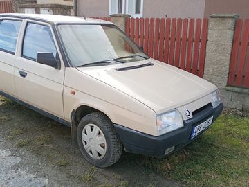 Prodám Škodu Favorit 136 LS