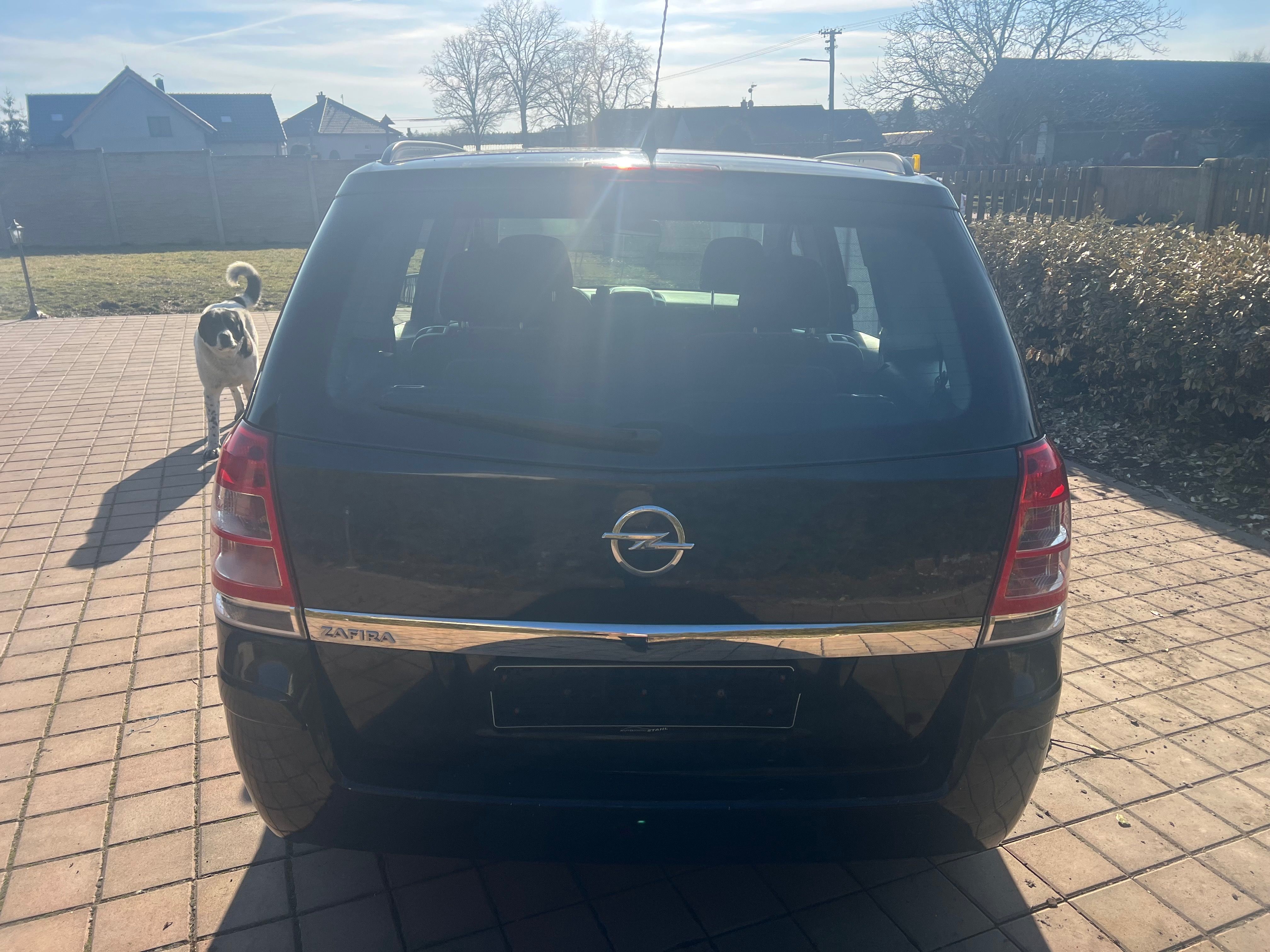 Opel Zafira - fotka 4