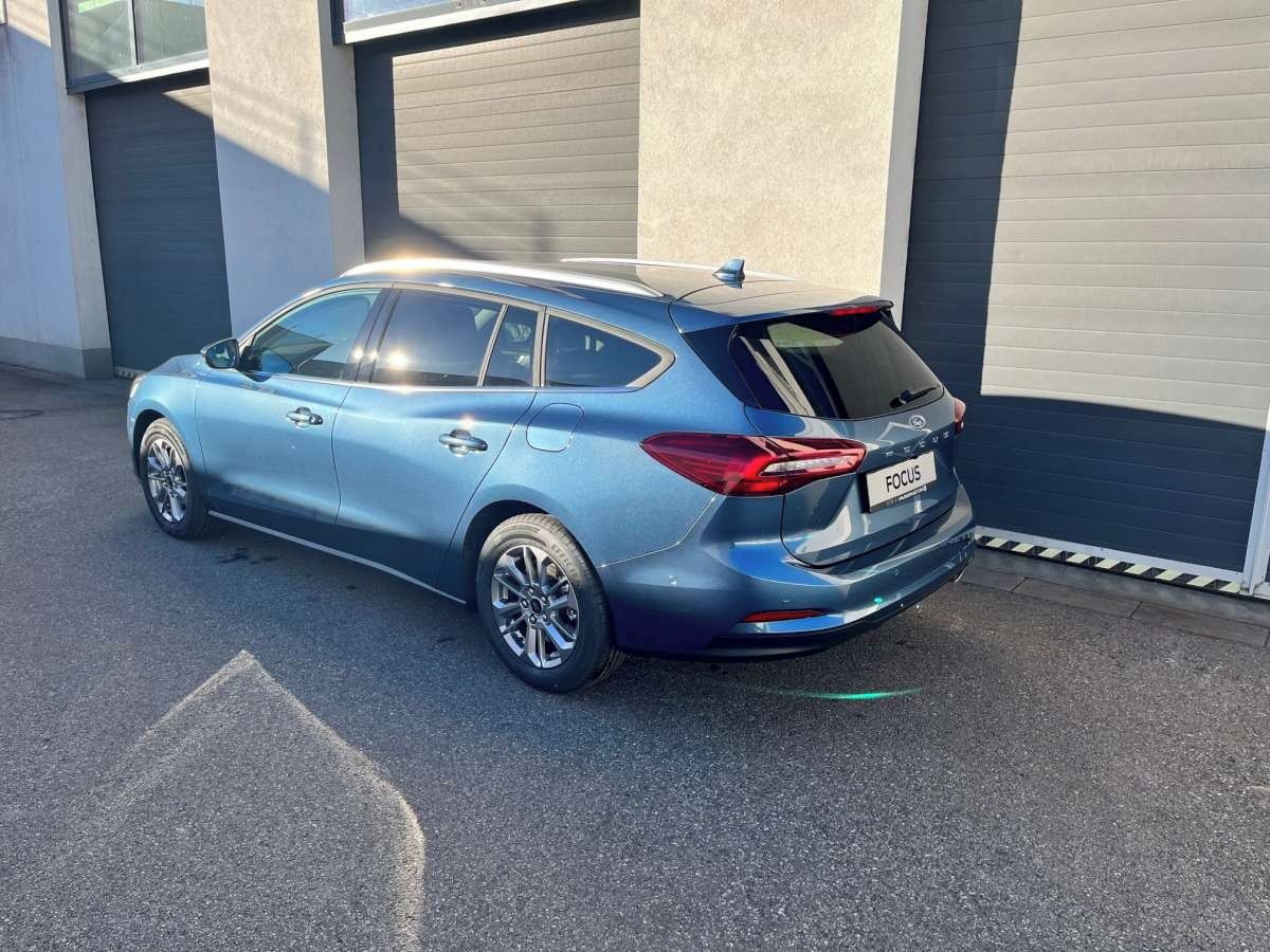 Ford Focus, Titanium, 92kW, 6MP, ČR, tažné - fotka 4