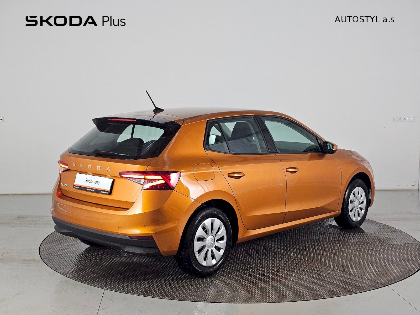 Škoda Fabia, 1.0MPi 80k SELECTION TAŽNÉ - fotka 2