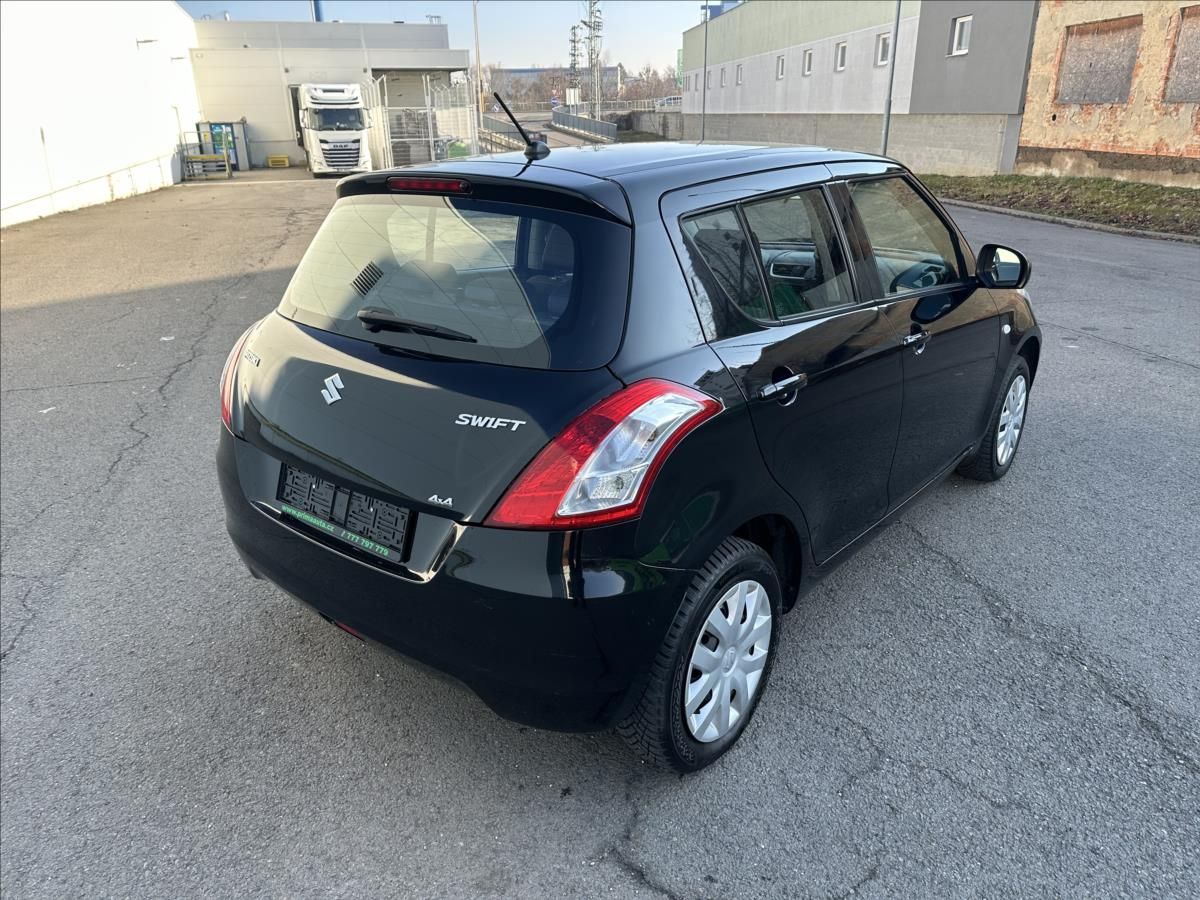 Suzuki Swift, 1,2 4x4 - fotka 3
