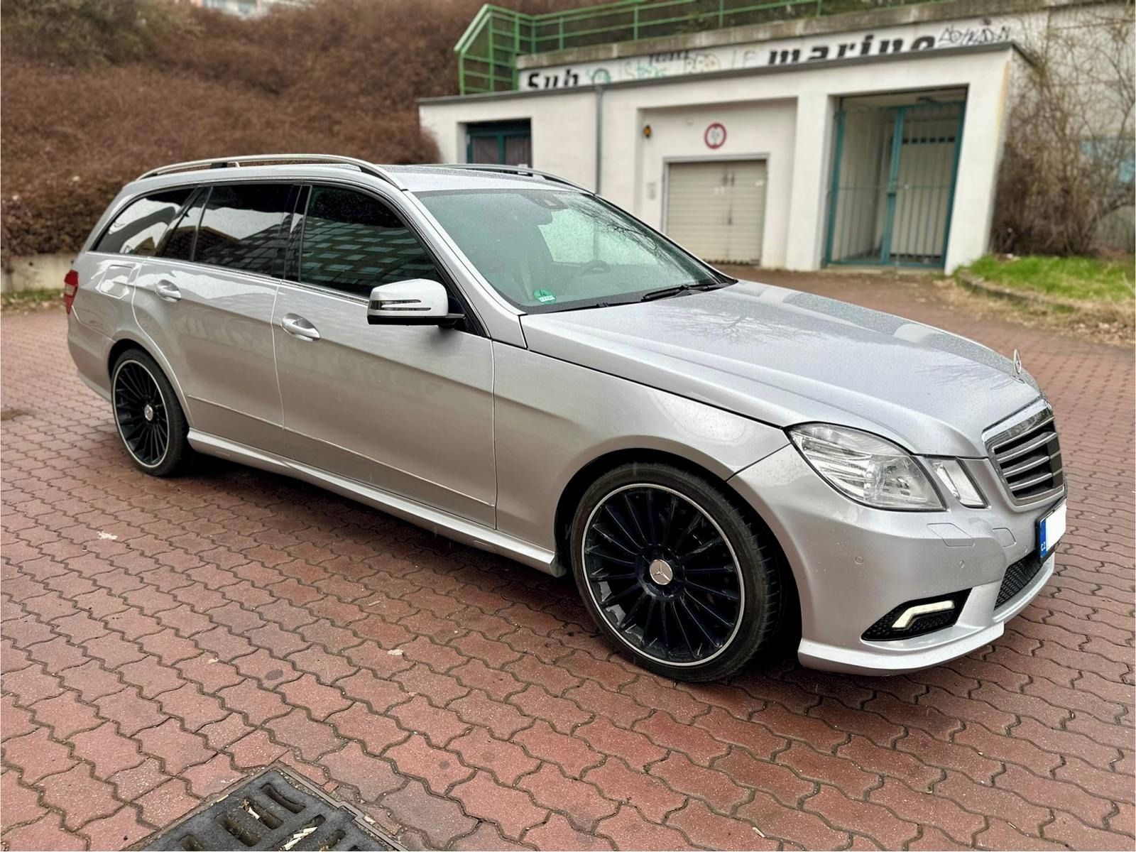 Mercedes-Benz Třídy E, 350cdi, na splátky všem - fotka 3