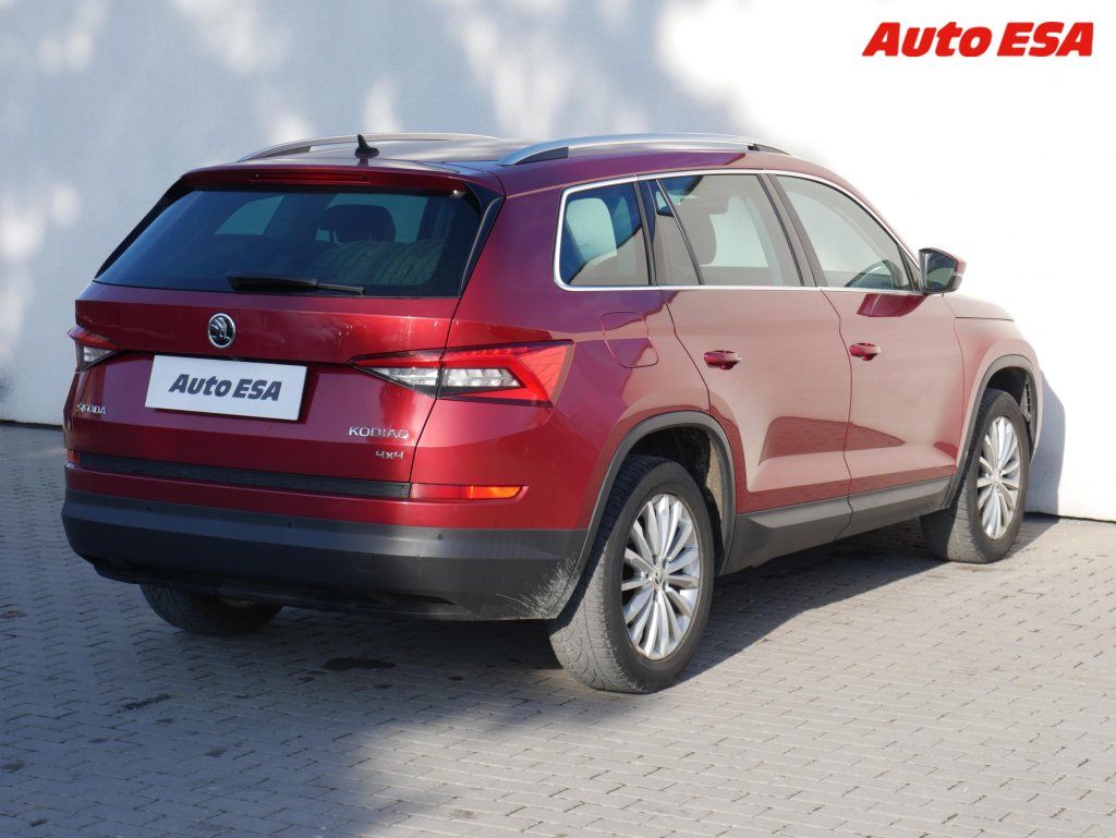 Škoda Kodiaq, 2.0TDi 4x4,Style,DSG,LED - fotka 4