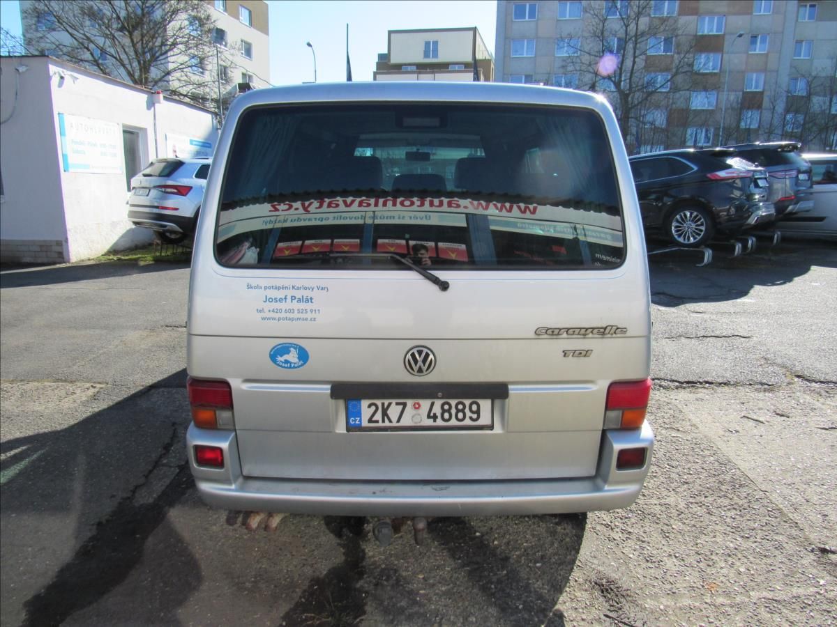 Volkswagen Caravelle, 2,5 TDI 75kW - fotka 5