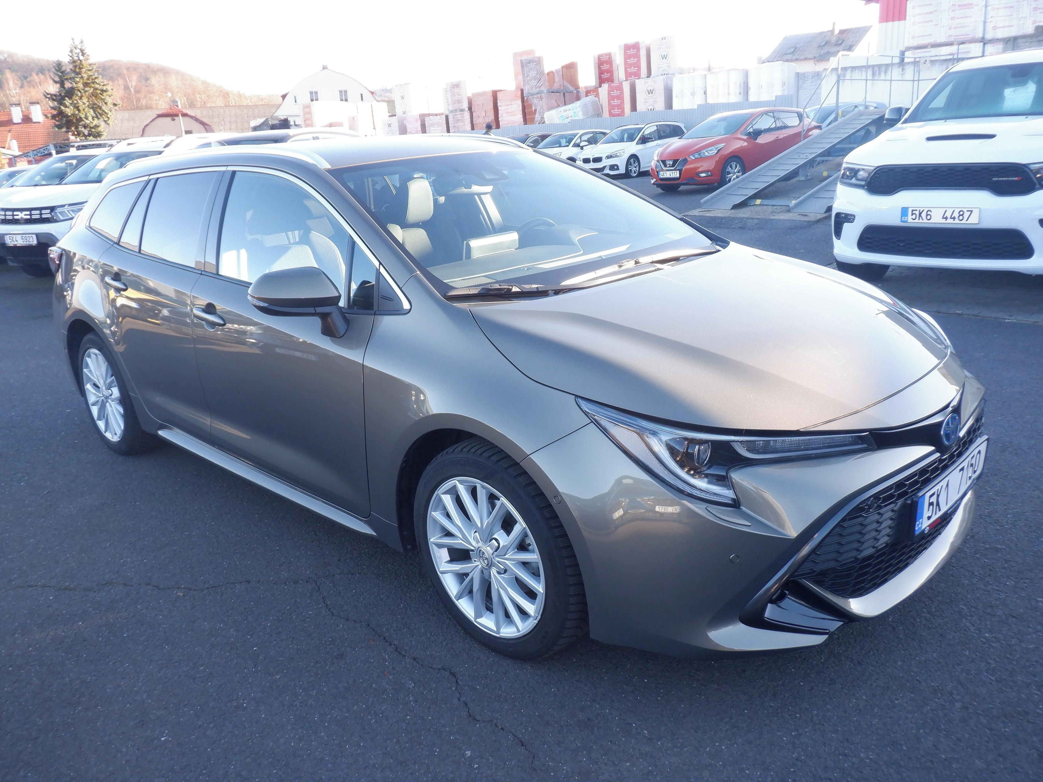 Toyota Corolla, 1.8 HEV Comfort Style,1.maj.ČR - fotka 3