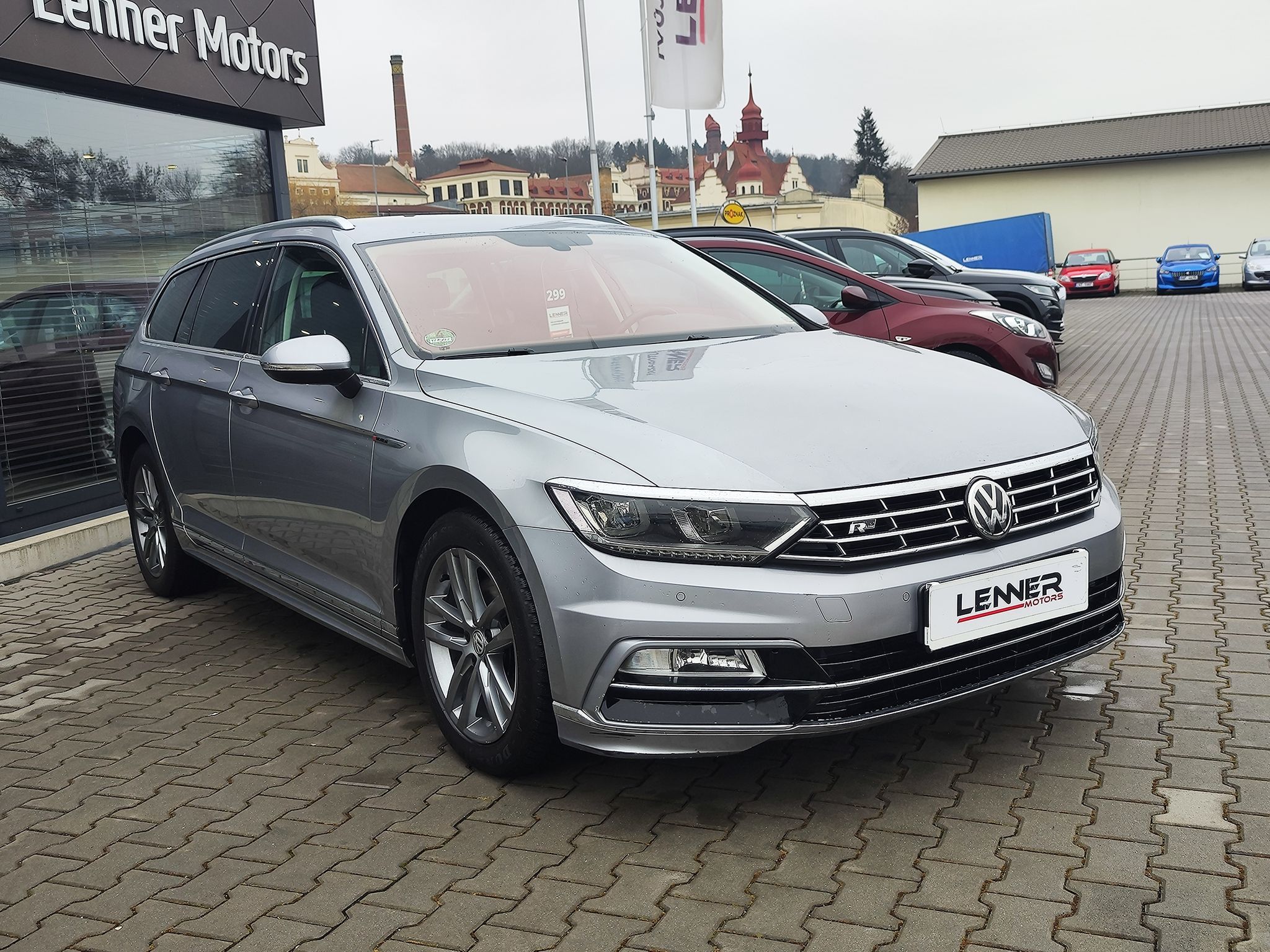 Volkswagen Passat, 2.0 TDI/140kW R-Line DSG 4x4 - fotka 3