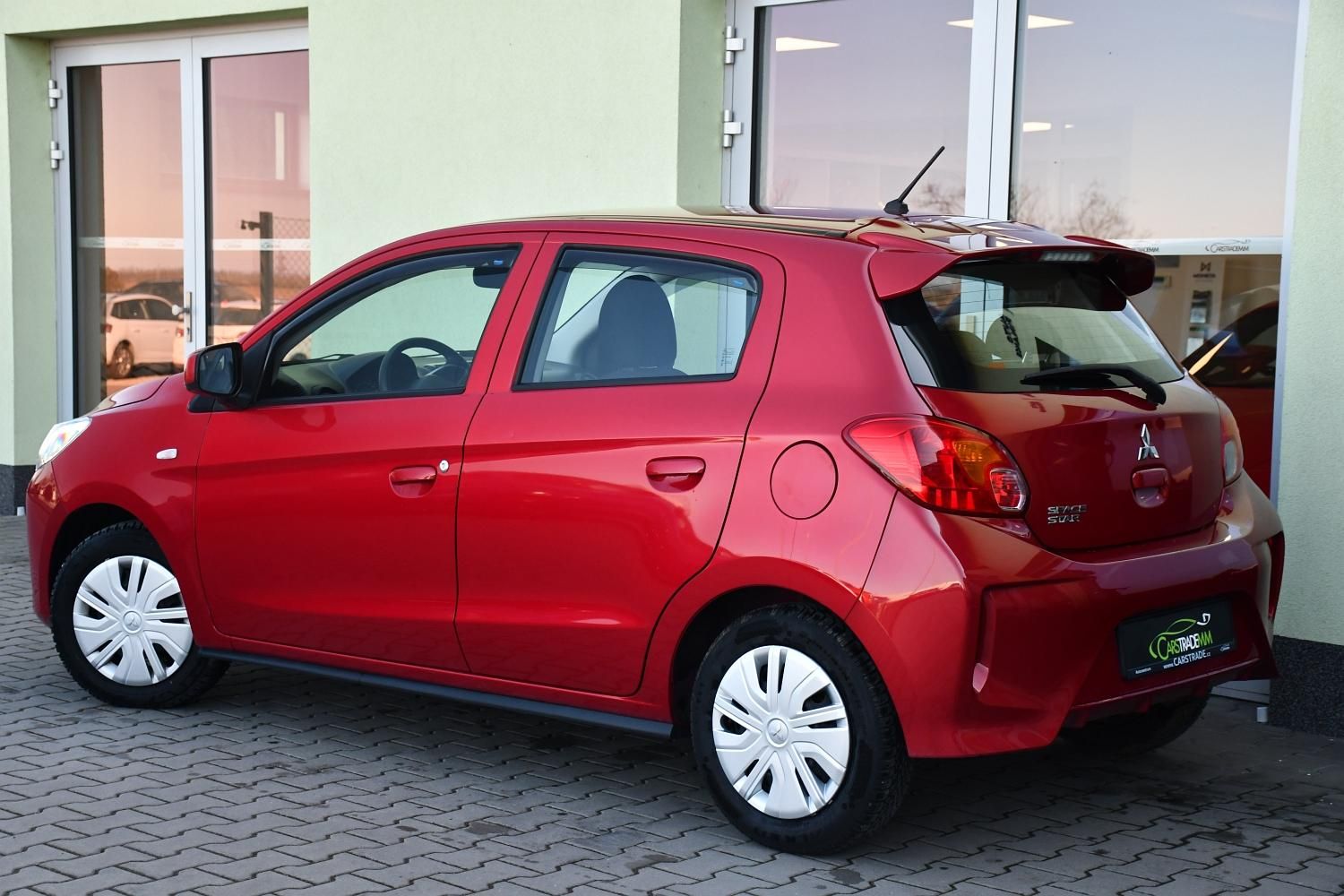 Mitsubishi Space Star, 1.0i 52kW A/C - fotka 3