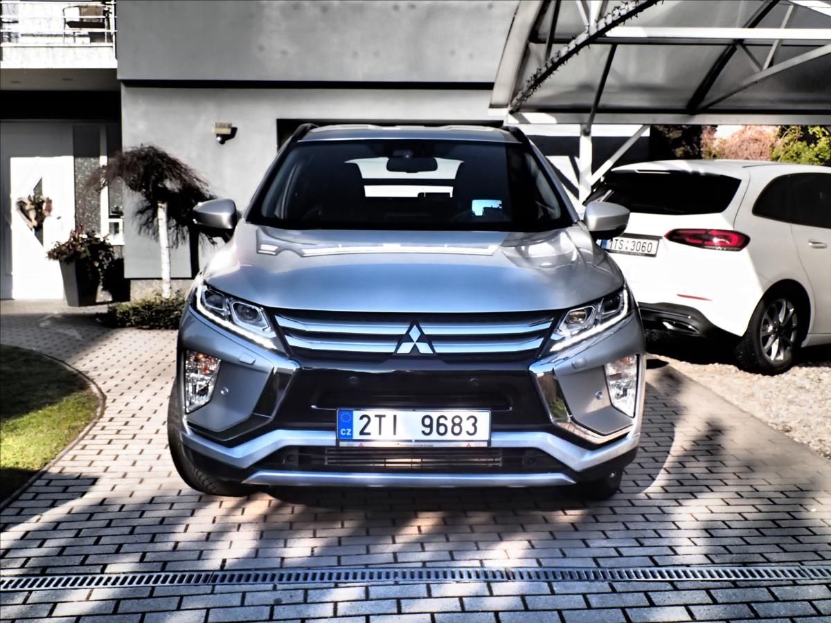 Mitsubishi Eclipse Cross, 1,5 4x4, Automat, 51000KM - fotka 2