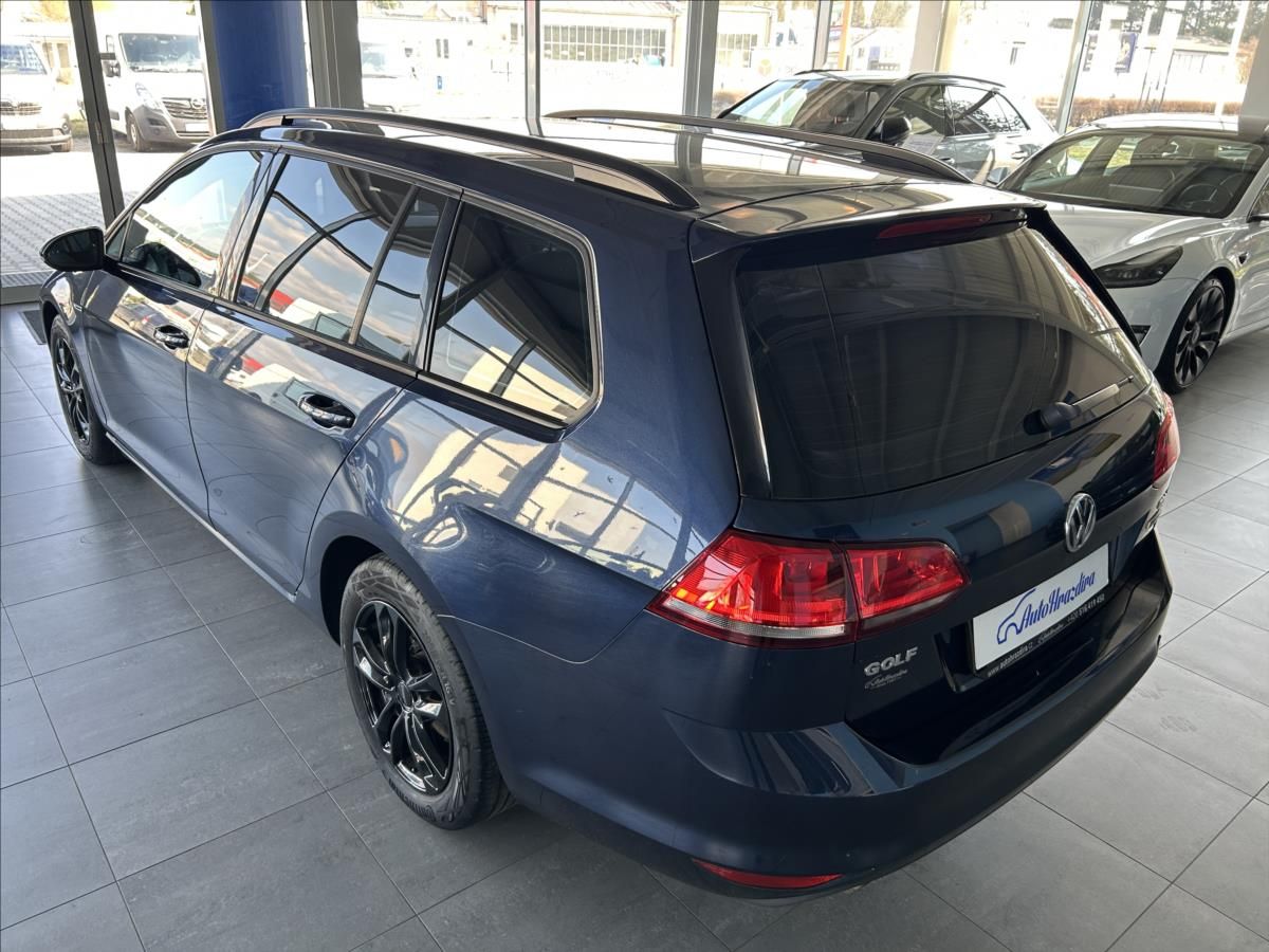 Volkswagen Golf, 1,6   TDI 81kW,SERVISKA - fotka 4