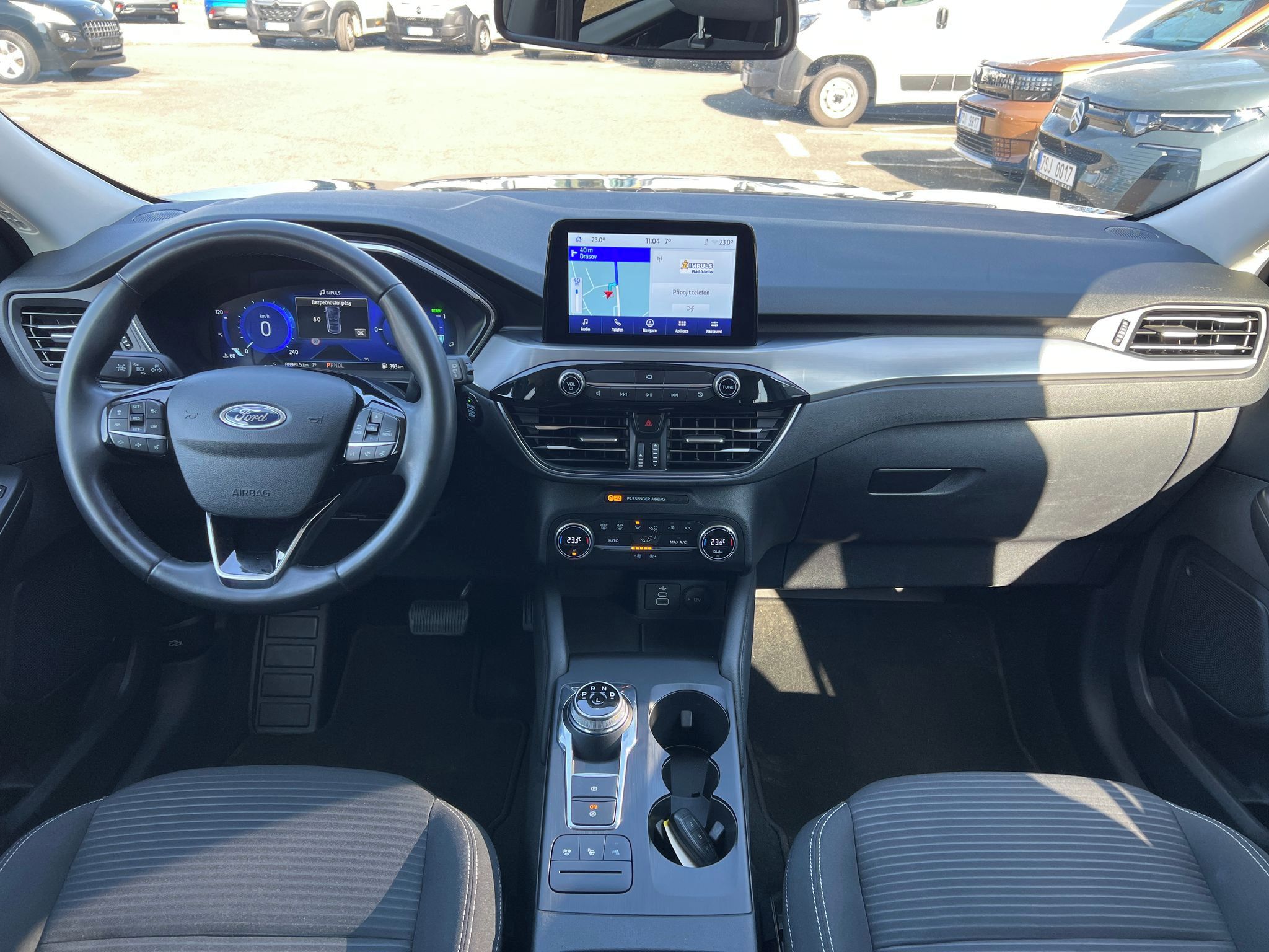 Ford Kuga, 2.5 PHEV 152k TITANIUM ZÁRUKA - fotka 3