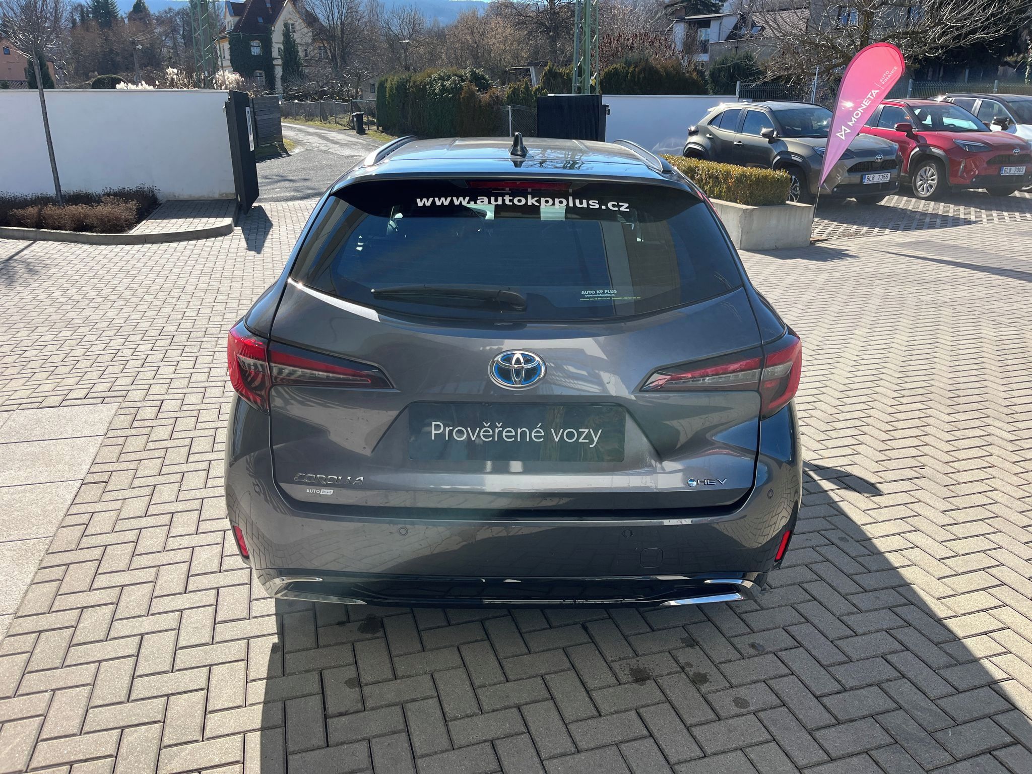 Toyota Corolla, 1.8 Hybrid e-CVT Comfort Tech - fotka 5