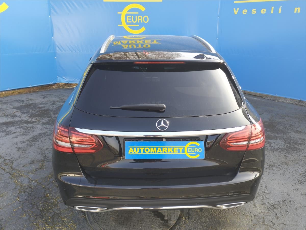 Mercedes-Benz Třídy C, 2,0 CDi 143KW AMG PAKET - fotka 5