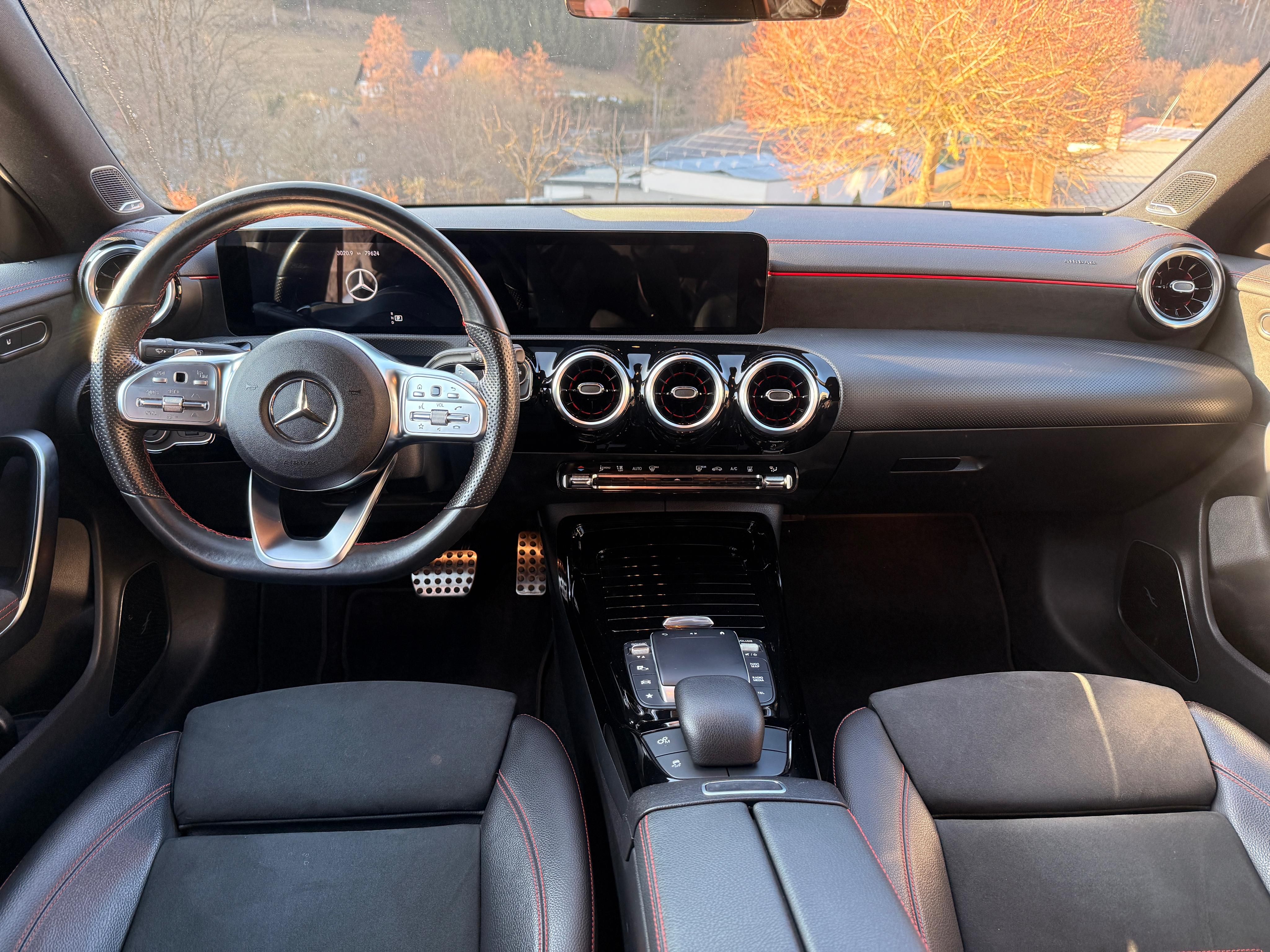 Mercedes-Benz CLA, 2.0i 4MATIC SHOOTING BRAKE - fotka 6