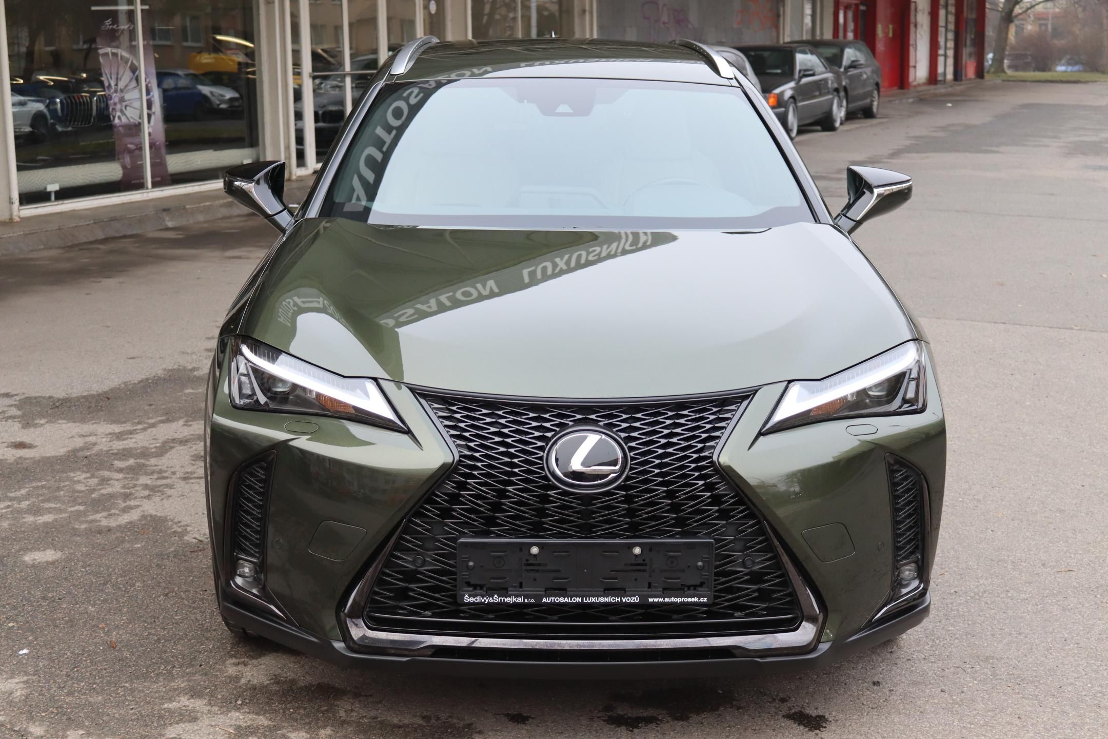 Lexus UX 250h, F-SPORT DESIGN 2.0 135kW - fotka 2