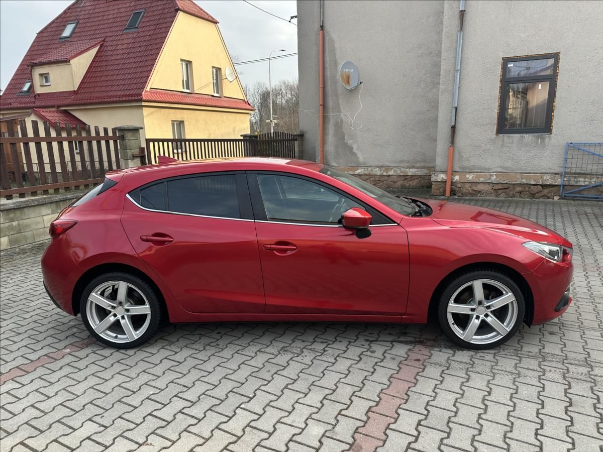Mazda 3, 2,0 G120 - fotka 2