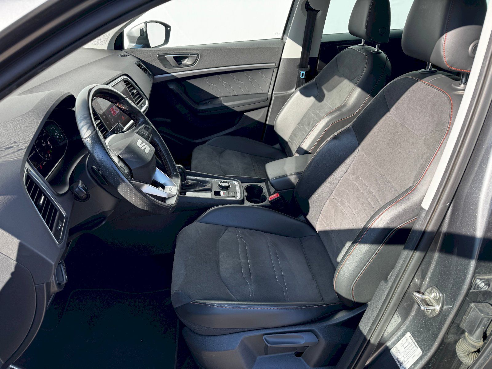 Seat Ateca, FR 2.0TDI 110kW 7DSG 4x4 - fotka 5