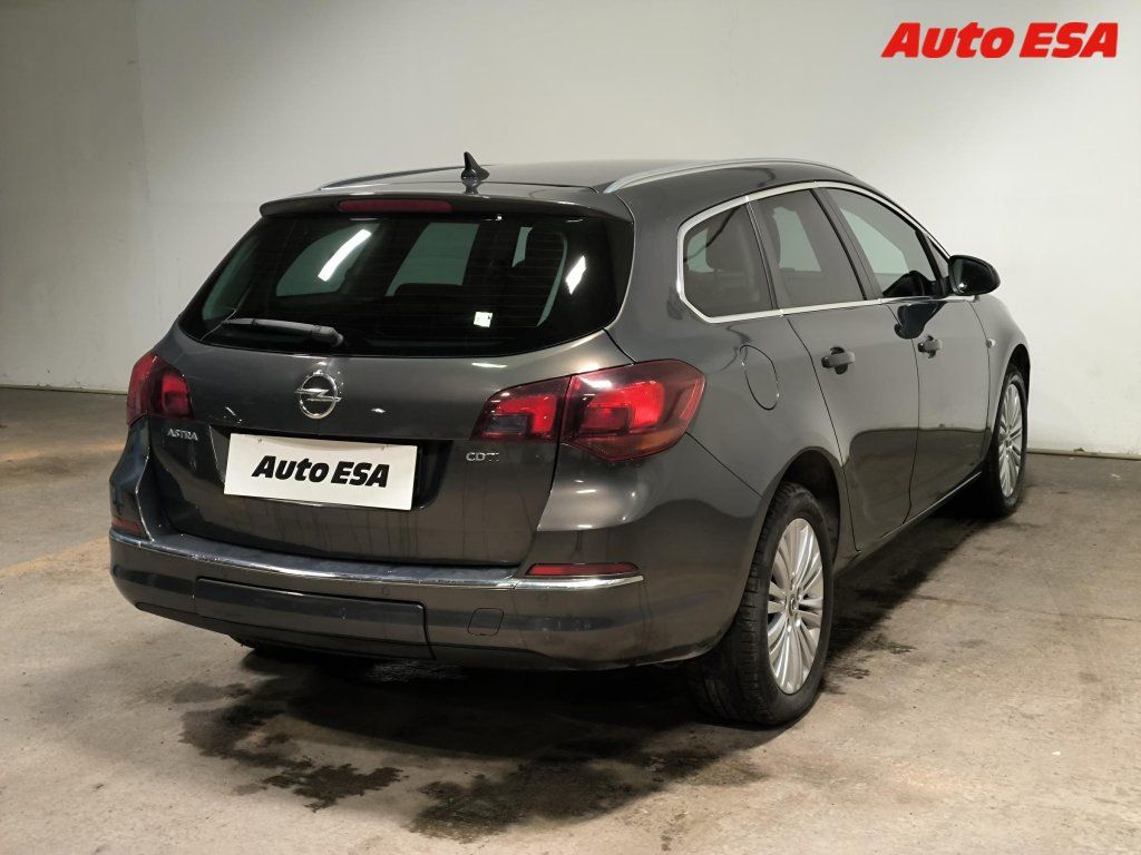 Opel Astra, 1.6 CDTi,Sport,bixen,navi - fotka 6