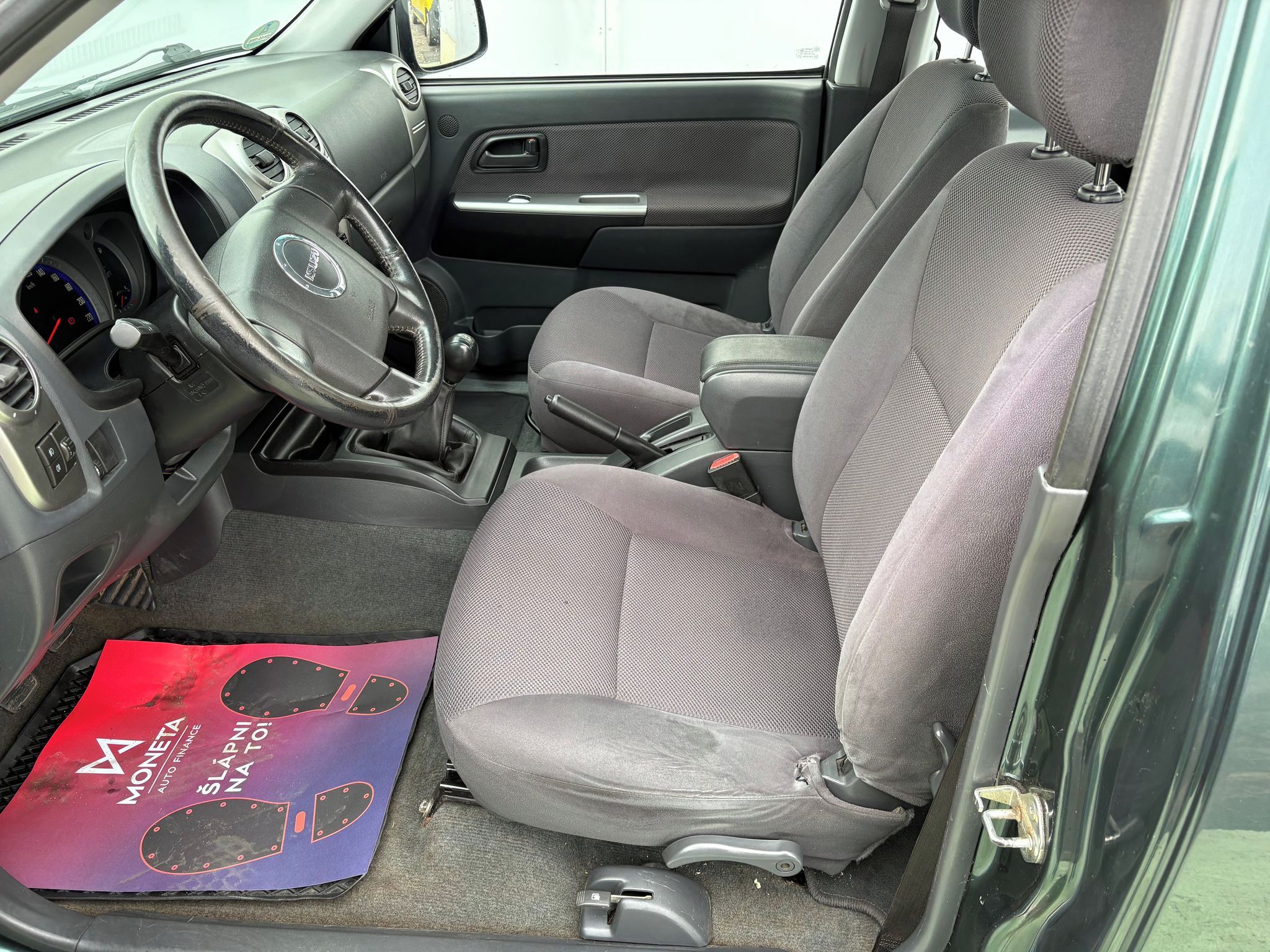 Isuzu D-Max, 2.5, 100kW, 4x4, Tažné - fotka 5