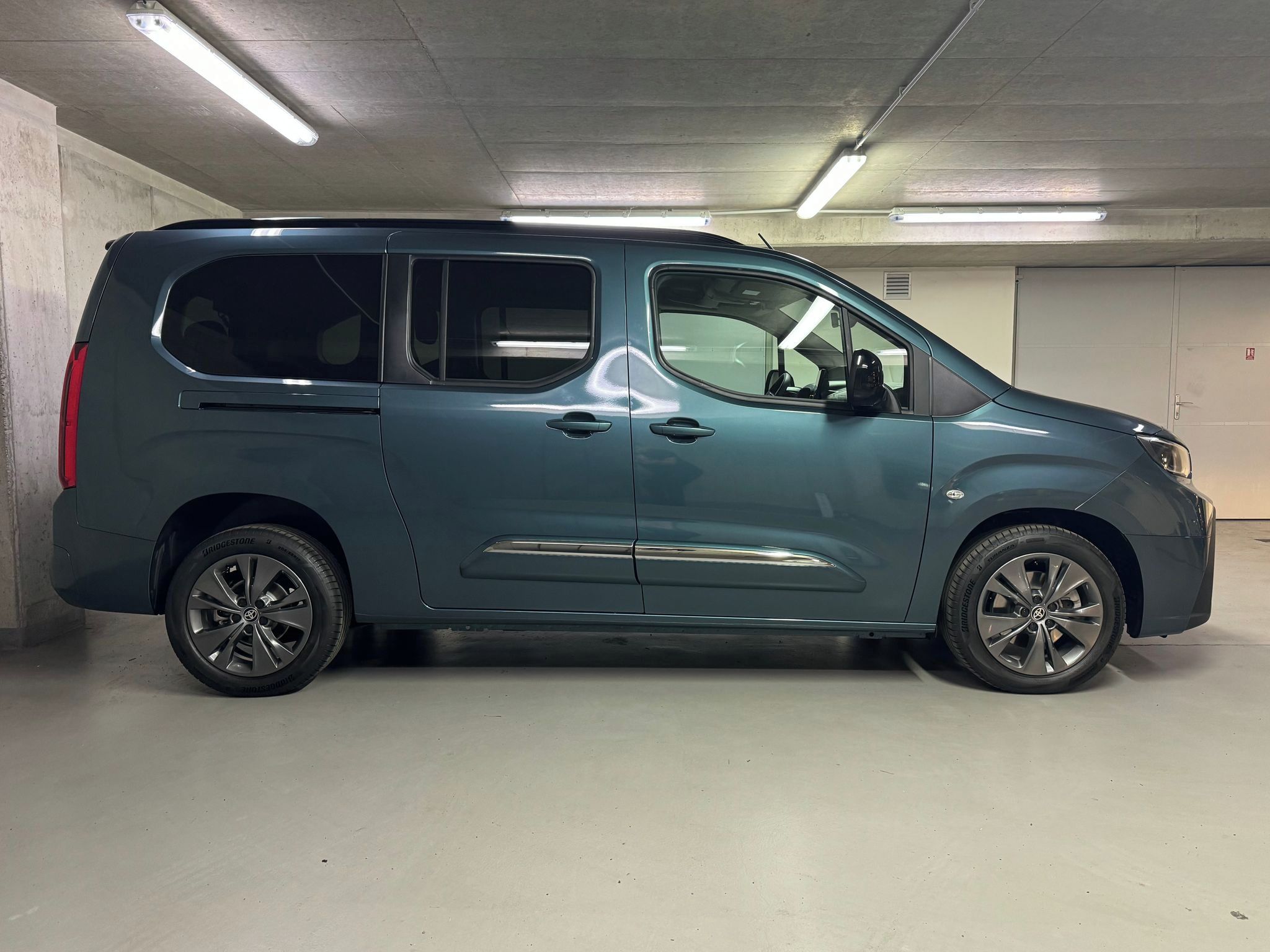 Toyota Proace City Verso, Family 1,5 AT Long 7 míst - fotka 4