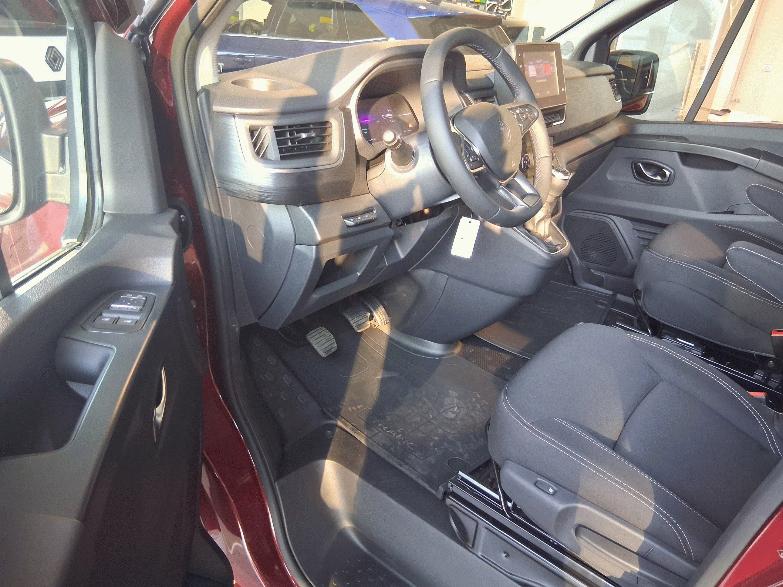 Renault Trafic, Equilibre  L2 Blue dCi 150 8 M - fotka 2