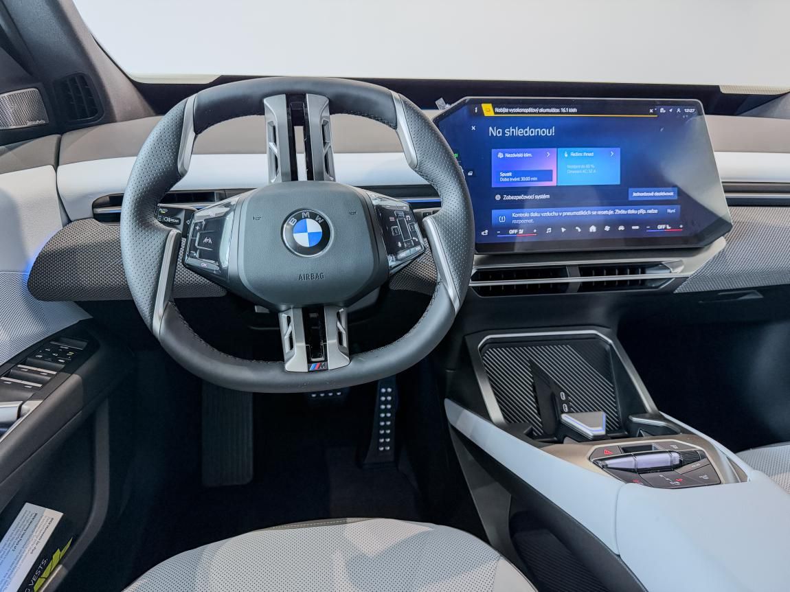 BMW iX3, 50 xDrive - fotka 6