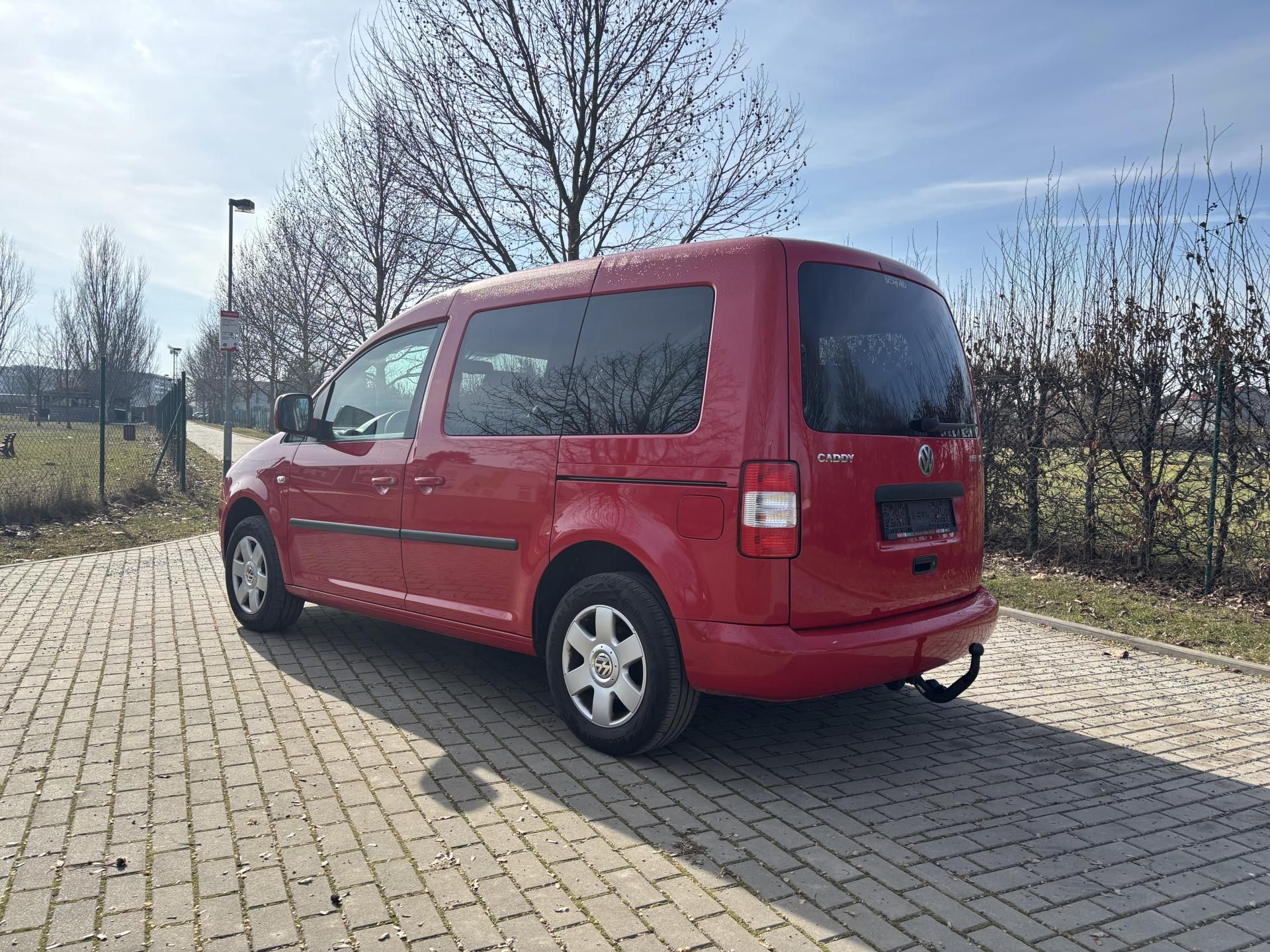 Volkswagen Caddy, 1.6 75kw Life 7 míst - fotka 6