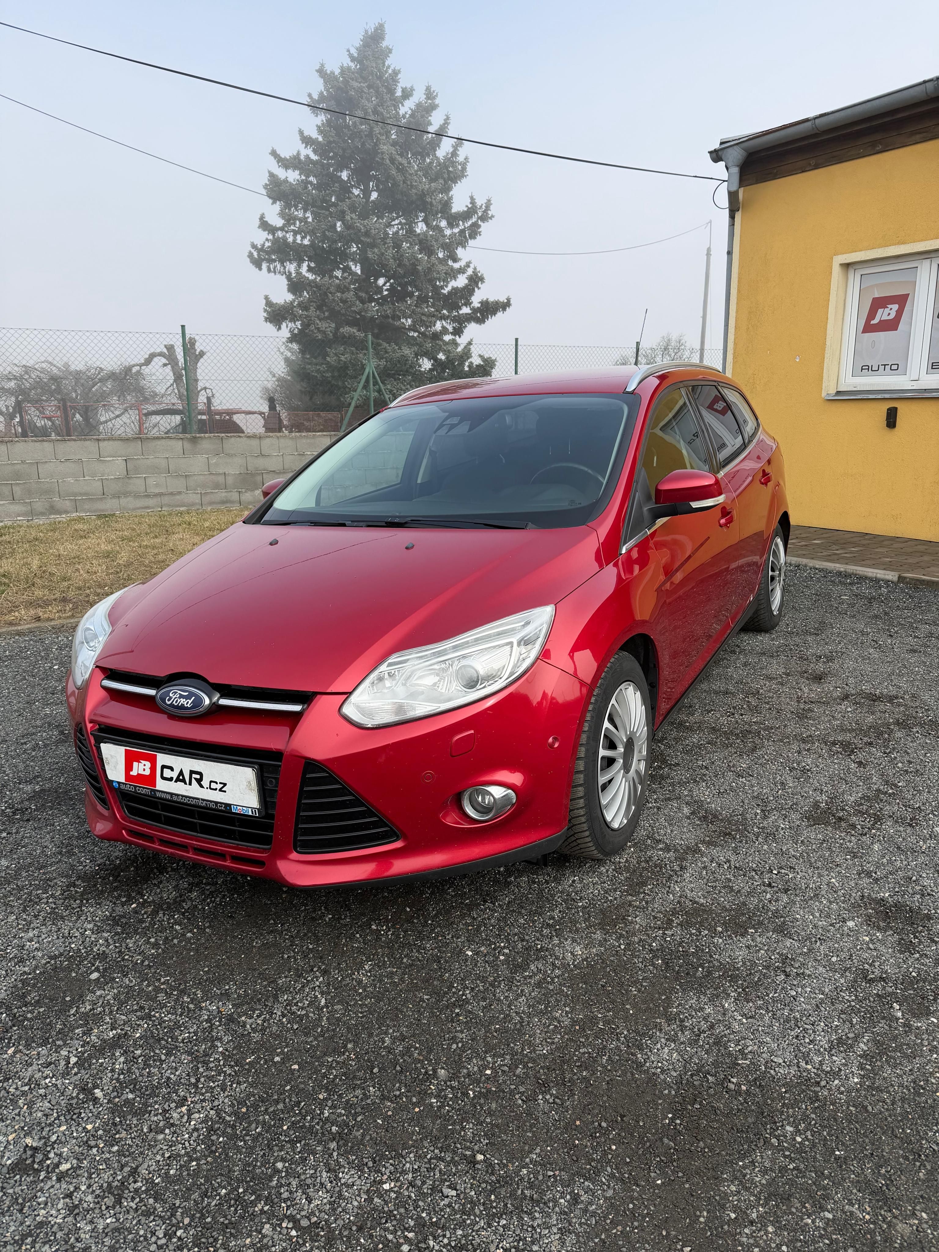 Ford Focus, 1.6 EcoBoost VÝHŘEV SERVIS ČR - fotka 2