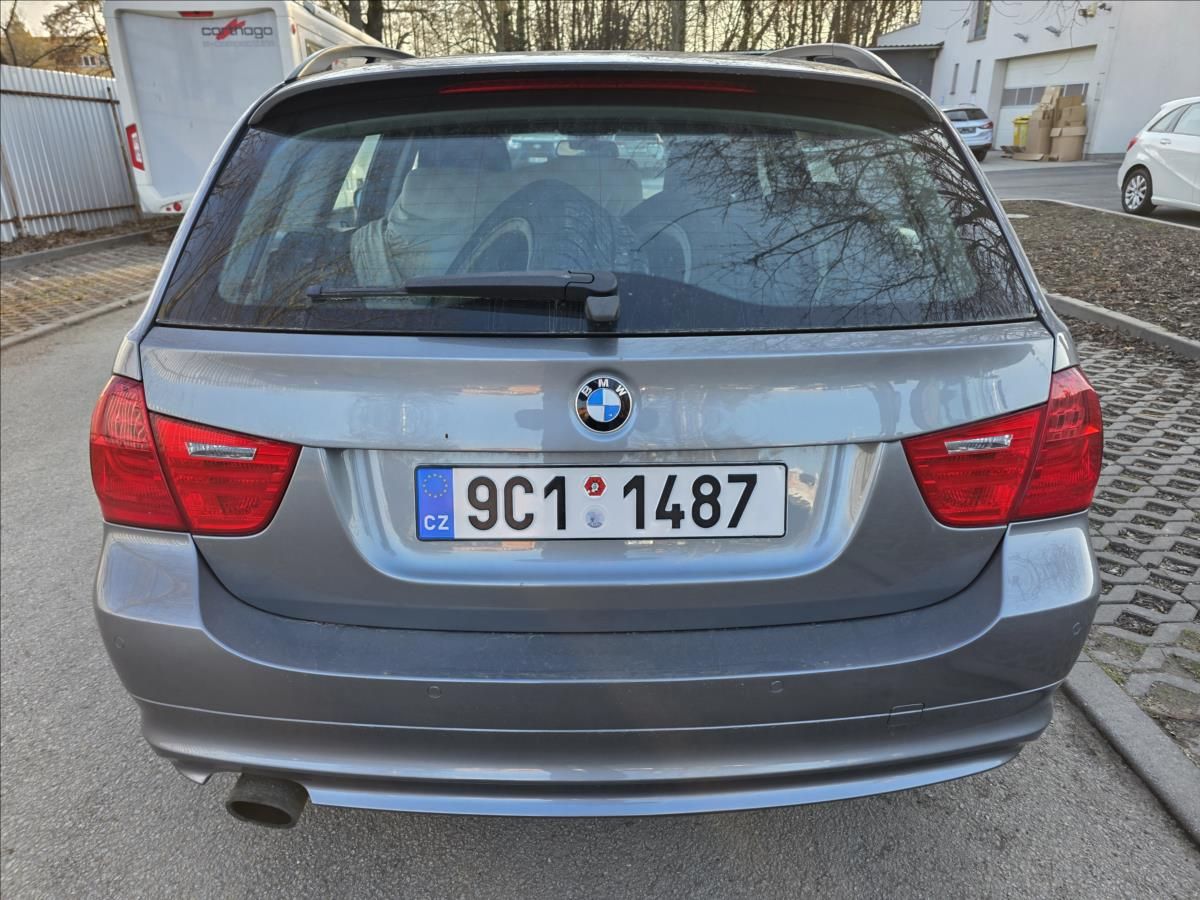 BMW Řada 3, 2,0 105KW 2XALU KOLA PĚKNÝ STA - fotka 5