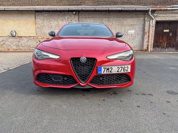 Veloce Q4 | Rosso Etna