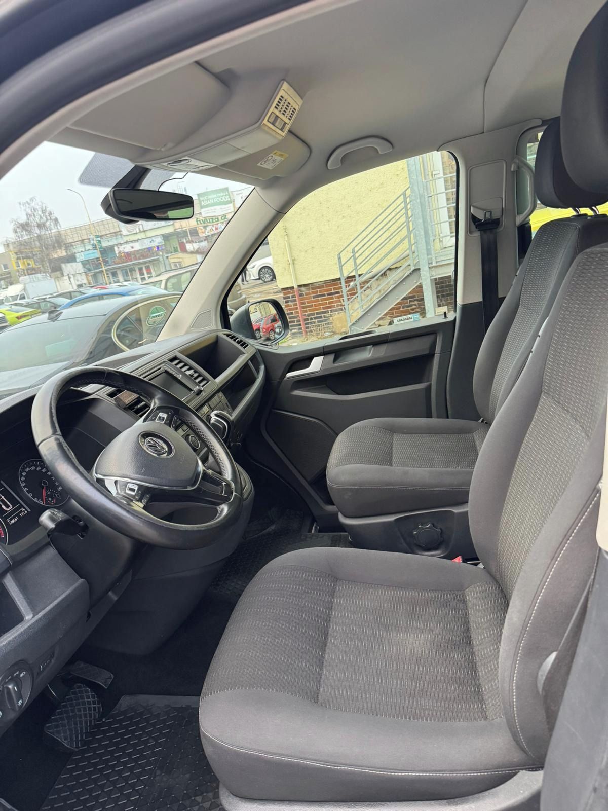 Volkswagen Caravelle, WV Caravelle 2.0 TDI DSG Long - fotka 2