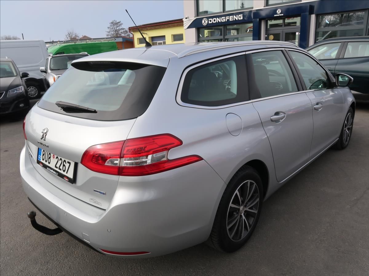 Peugeot 308, 2,0 BHDi,110kW,NovéČR,DPH - fotka 3