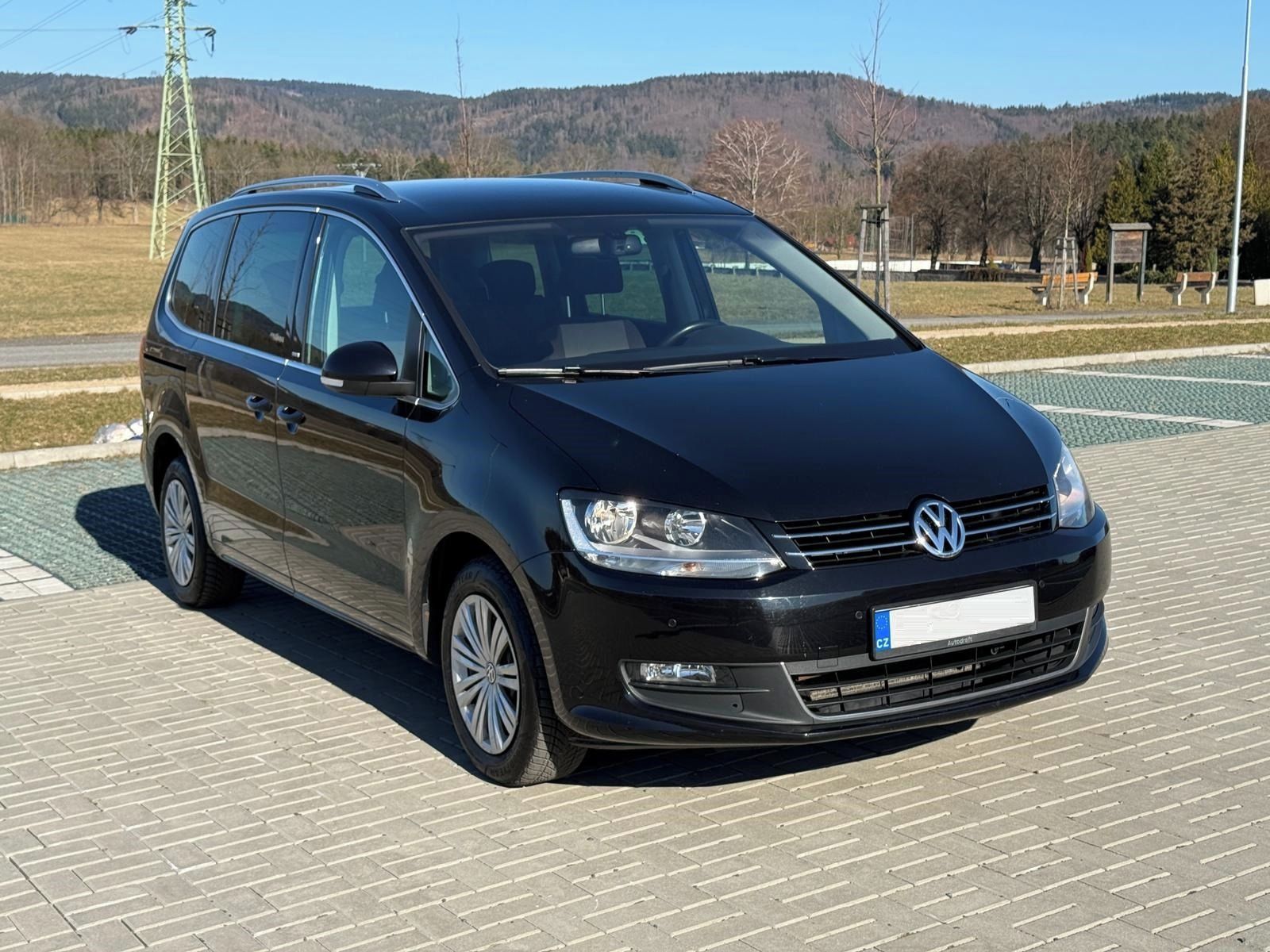 Volkswagen Sharan, 2.0TDI 103kW, 7míst, tažné,DPH - fotka 3
