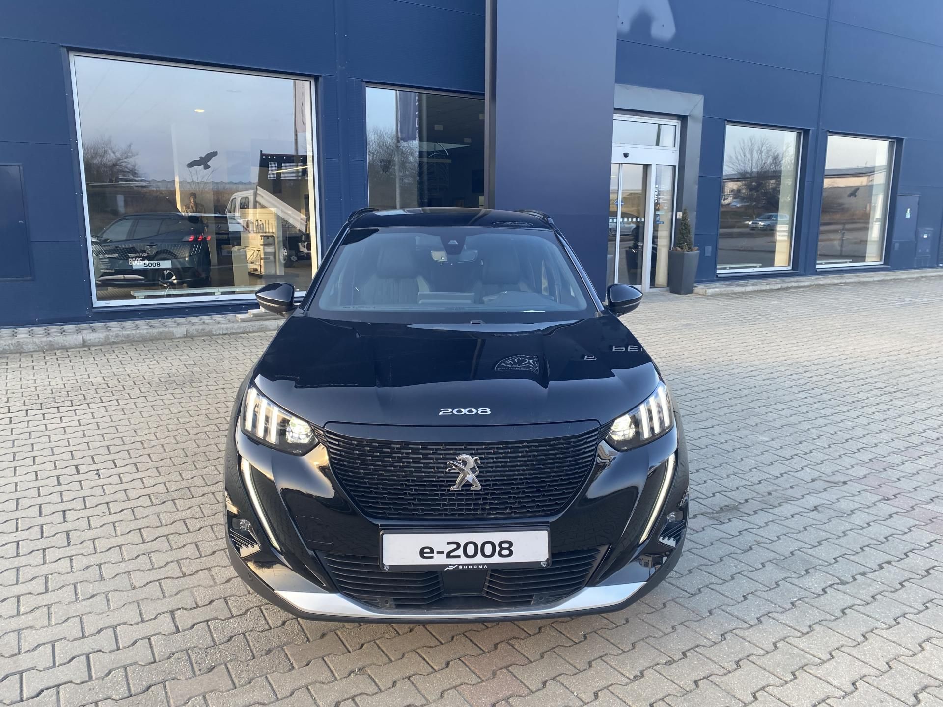 Peugeot 2008, e-GT Elektromotor 100kW/136k - fotka 2