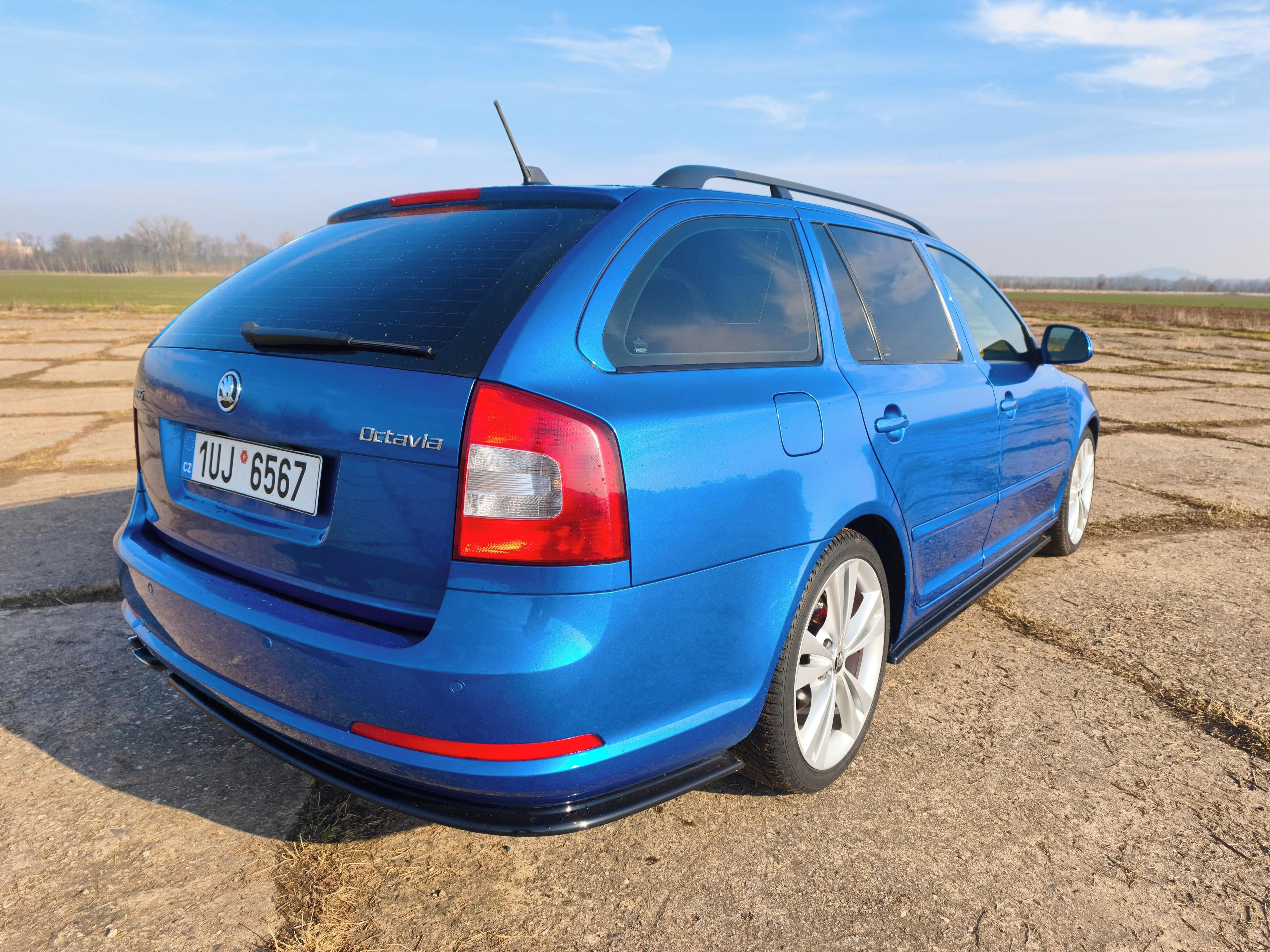 Škoda Octavia, 2.0 TDI rs - fotka 6