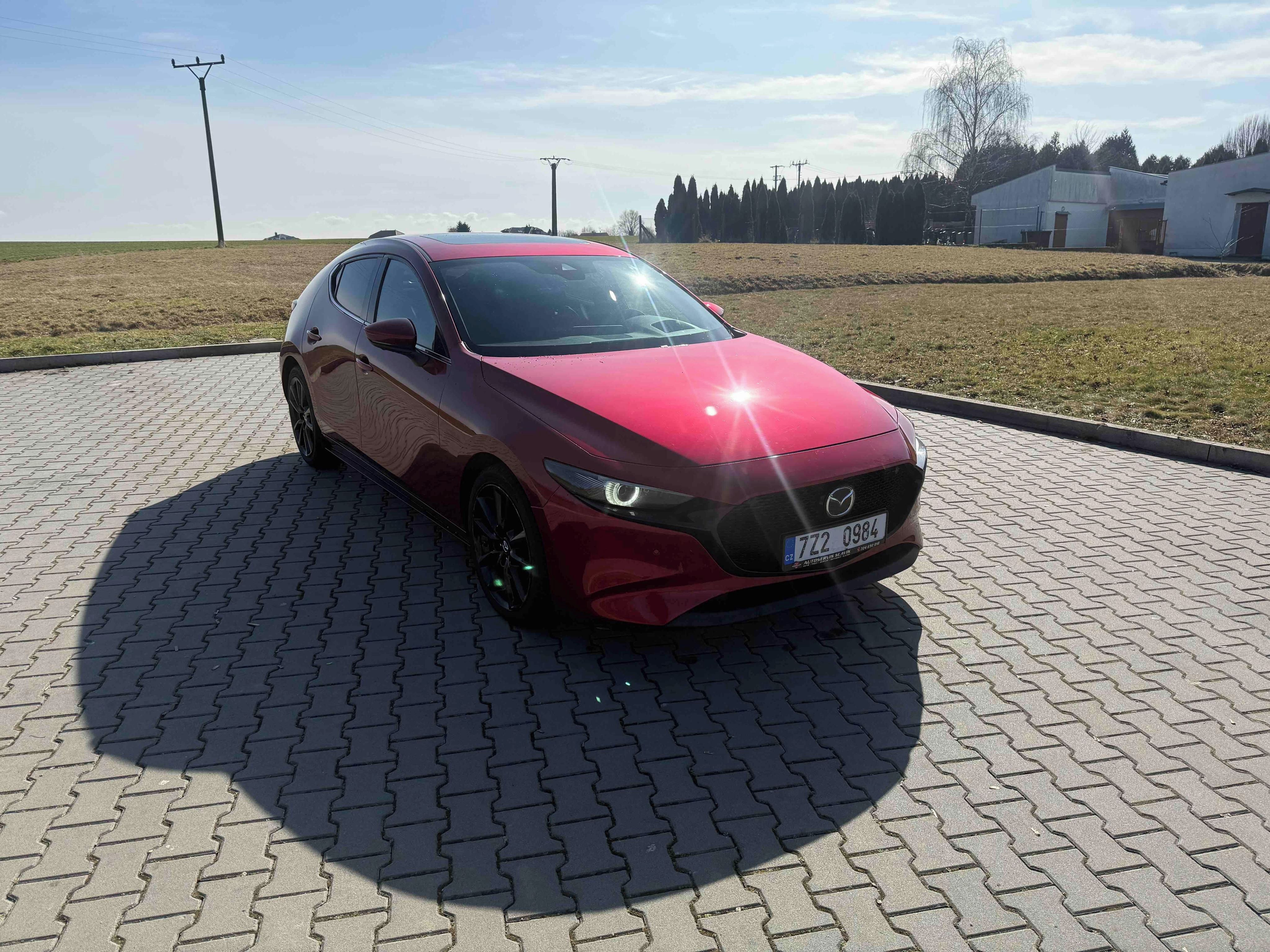 Mazda 3 - fotka 3