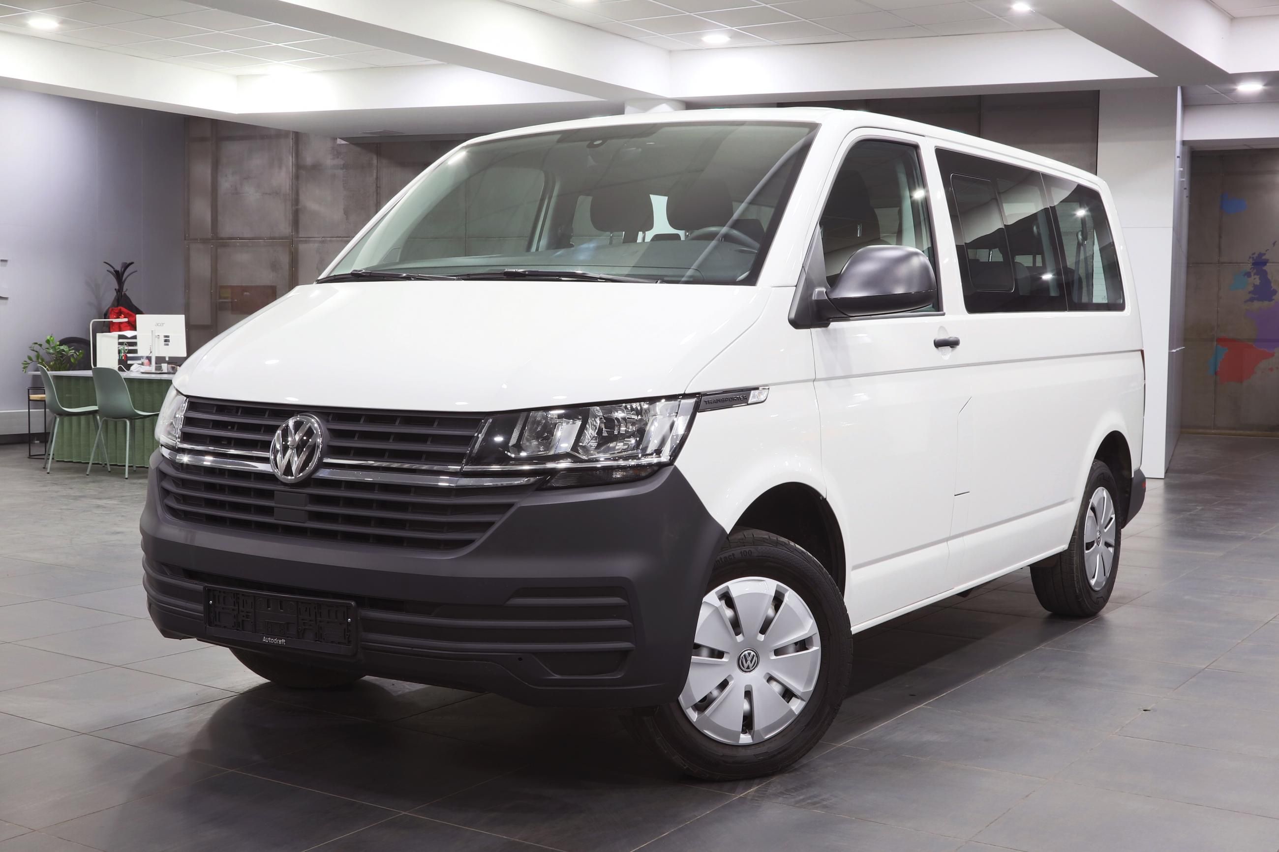Volkswagen Transporter, T6 2.0 TDI 110kW DSG / 9-míst - fotka 2