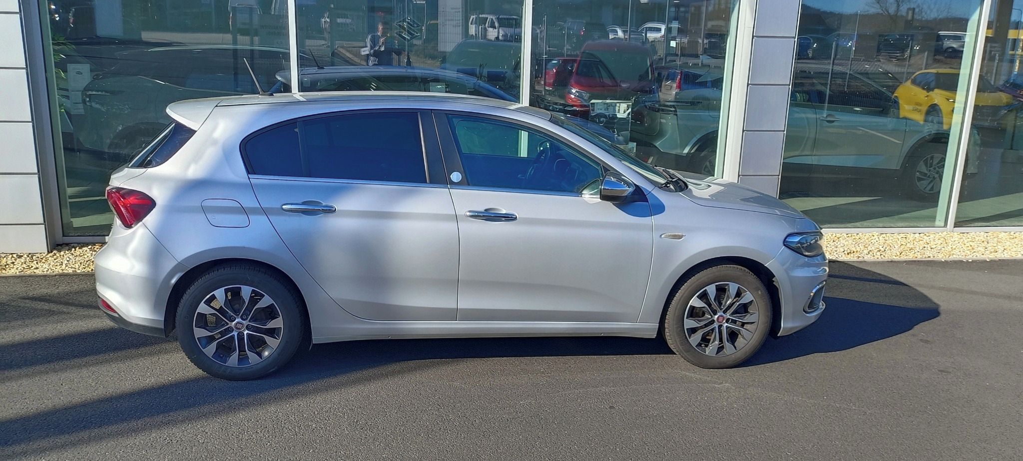 Fiat Tipo, 1,4 70 kW, 1. MAJ, ČR - fotka 3