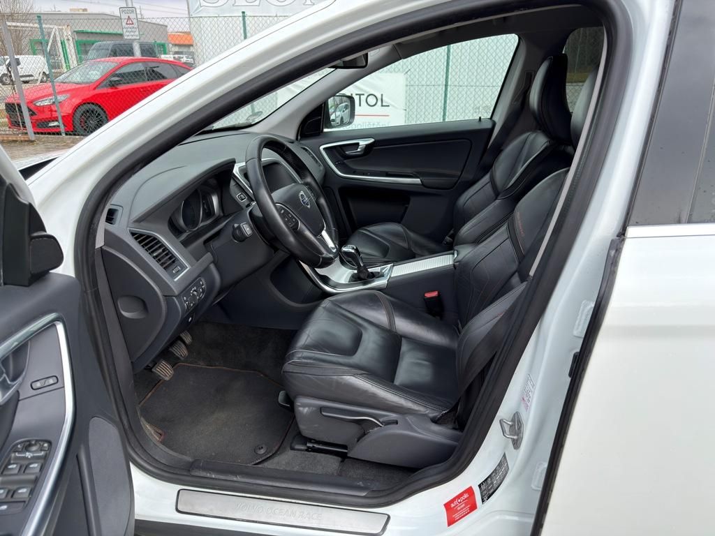 Volvo XC60, 2.0 D3 110 kW OCEAN RACE - fotka 6