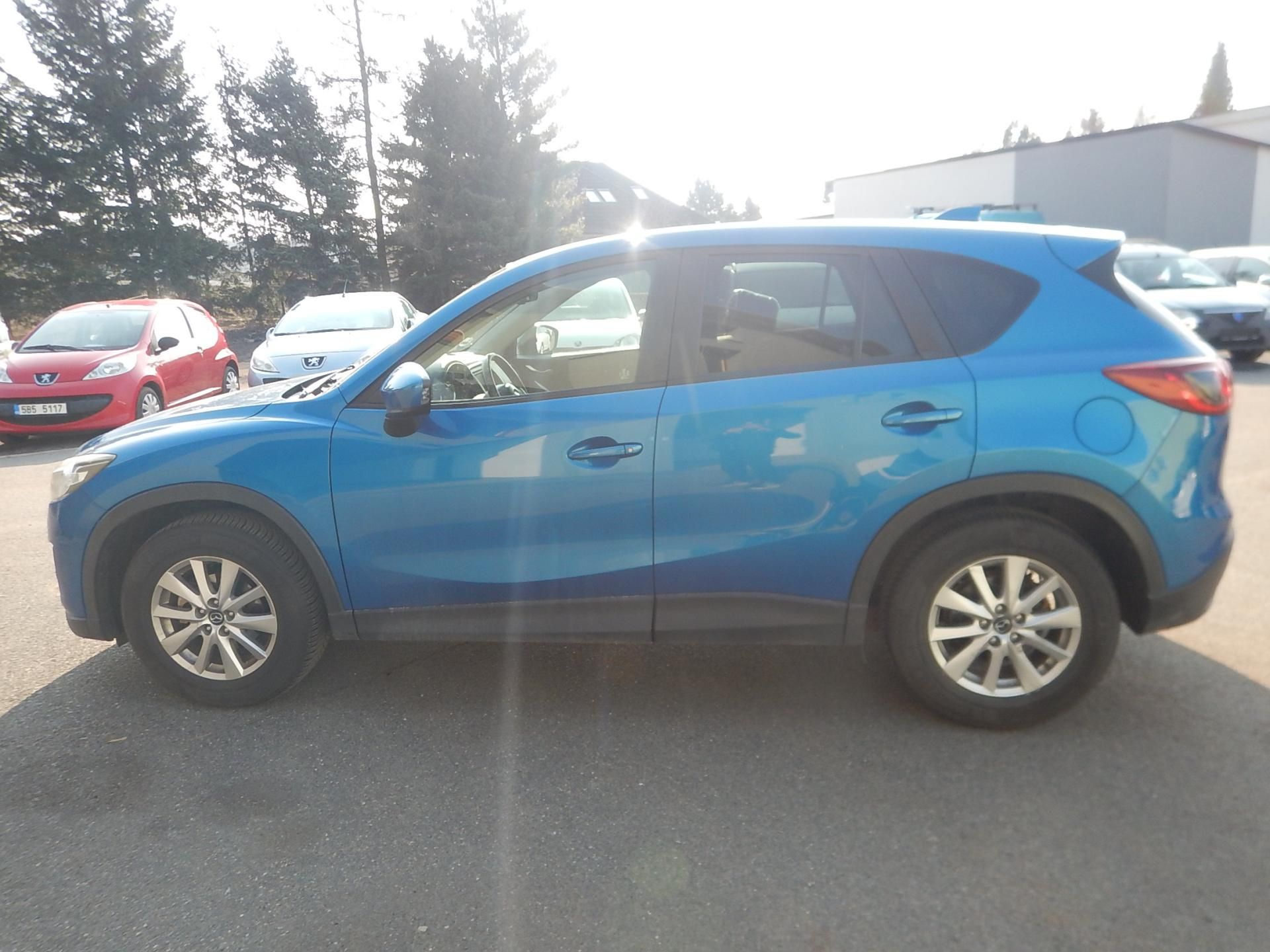 Mazda CX-5, 2.2 d 110 kw - fotka 2