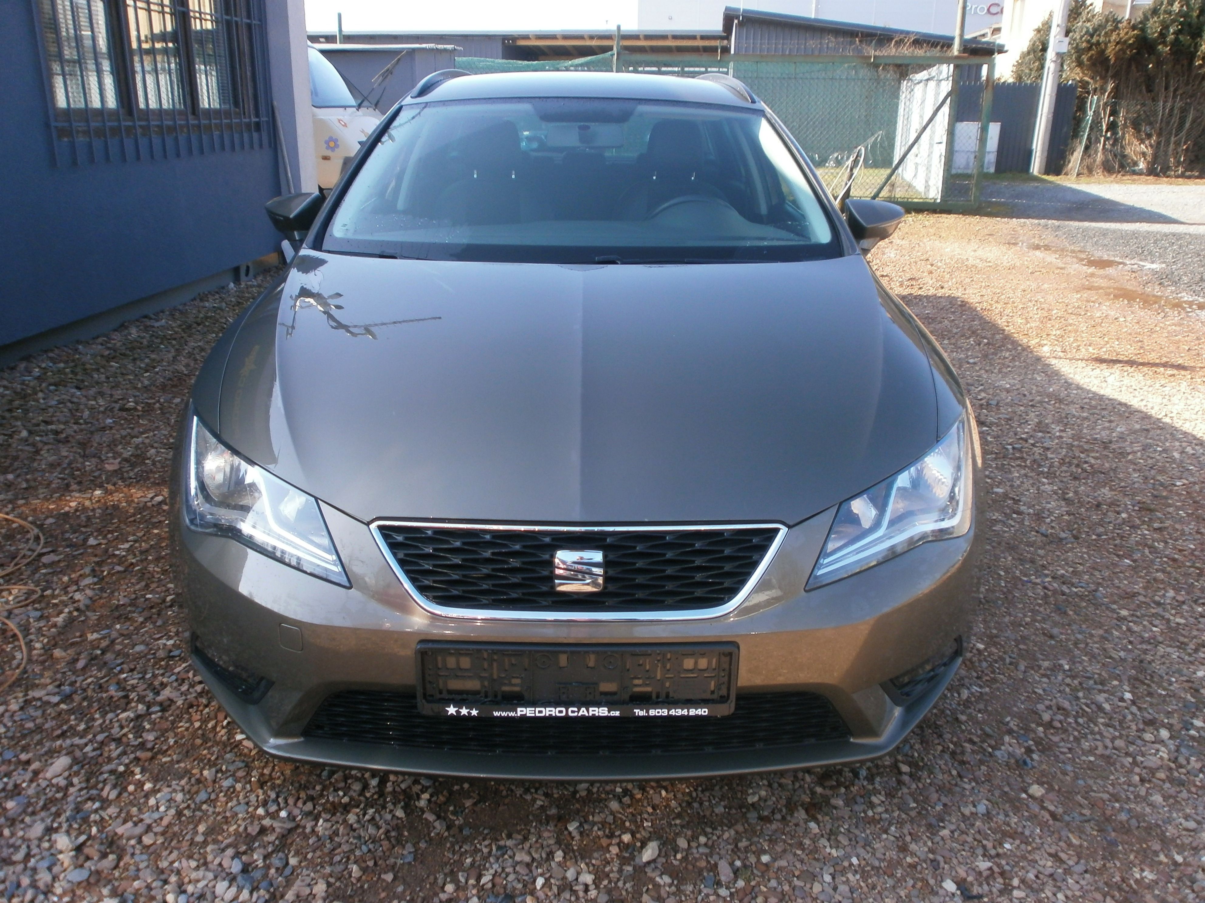 Seat Leon, 1.2TSI-81KW!1.MAJITEL,SERV.KN! - fotka 3