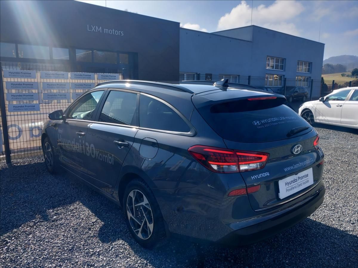 Hyundai i30, 1,0 T-GDI SMART DCT - fotka 6