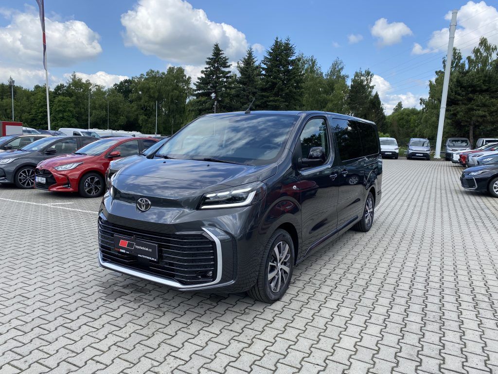 Toyota Proace Verso, 2.0 Diesel L2 6MT Family - fotka 2